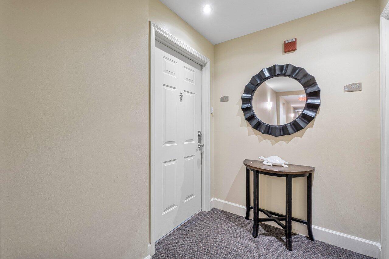 005-806EastWindwardWay-Lantana-FL-33462-