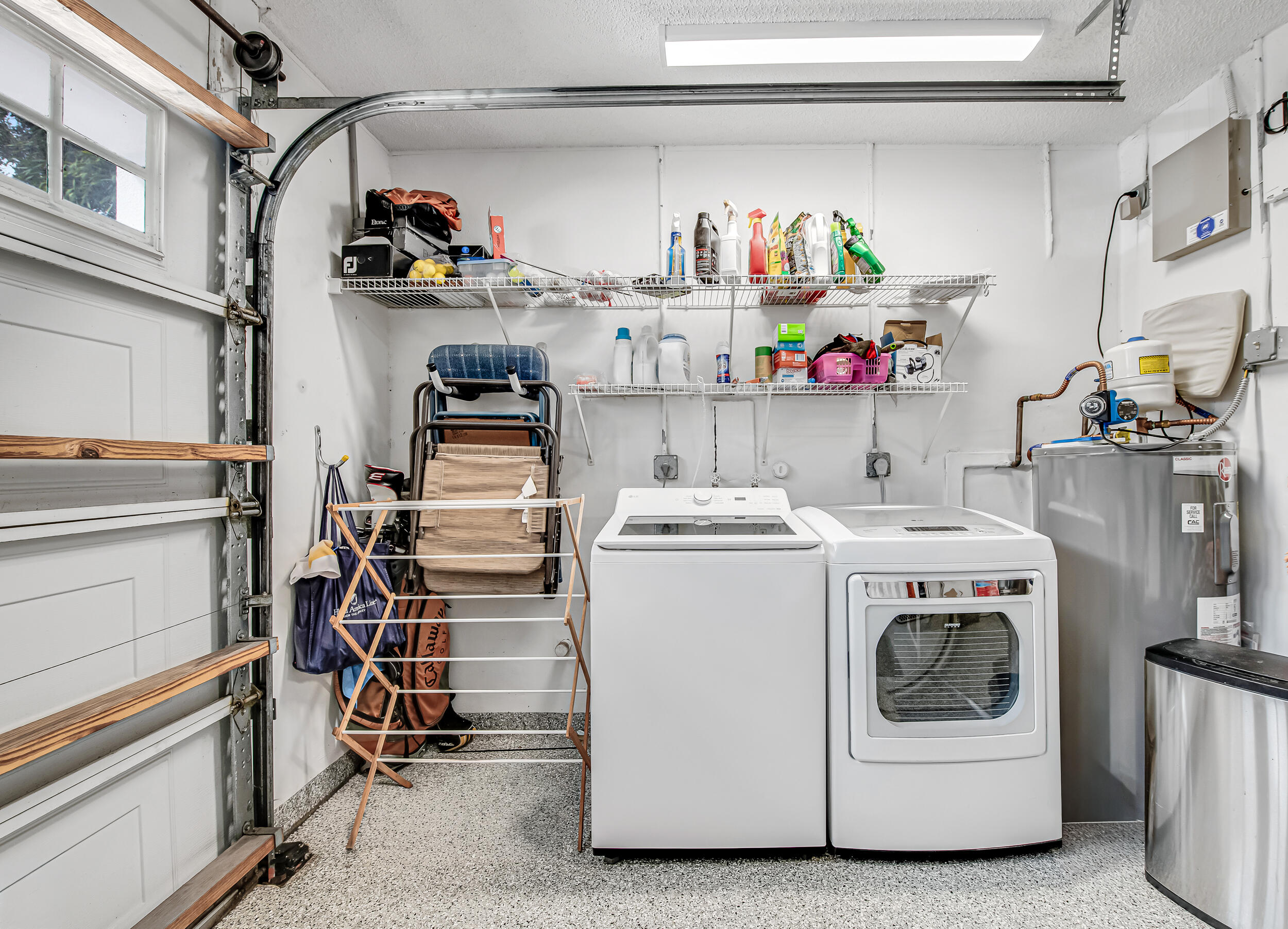 Garage/Laundry