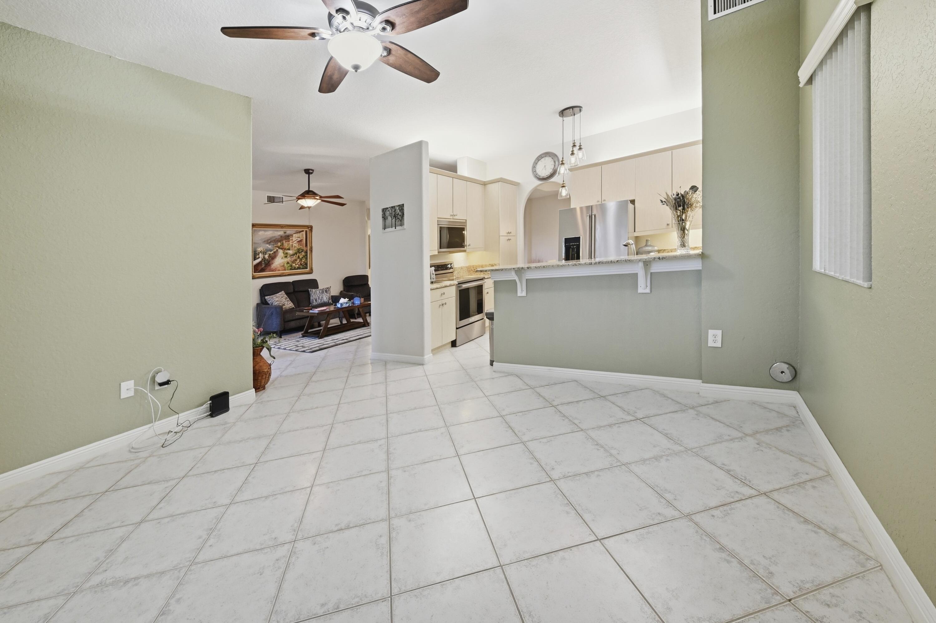 Kitchen dining