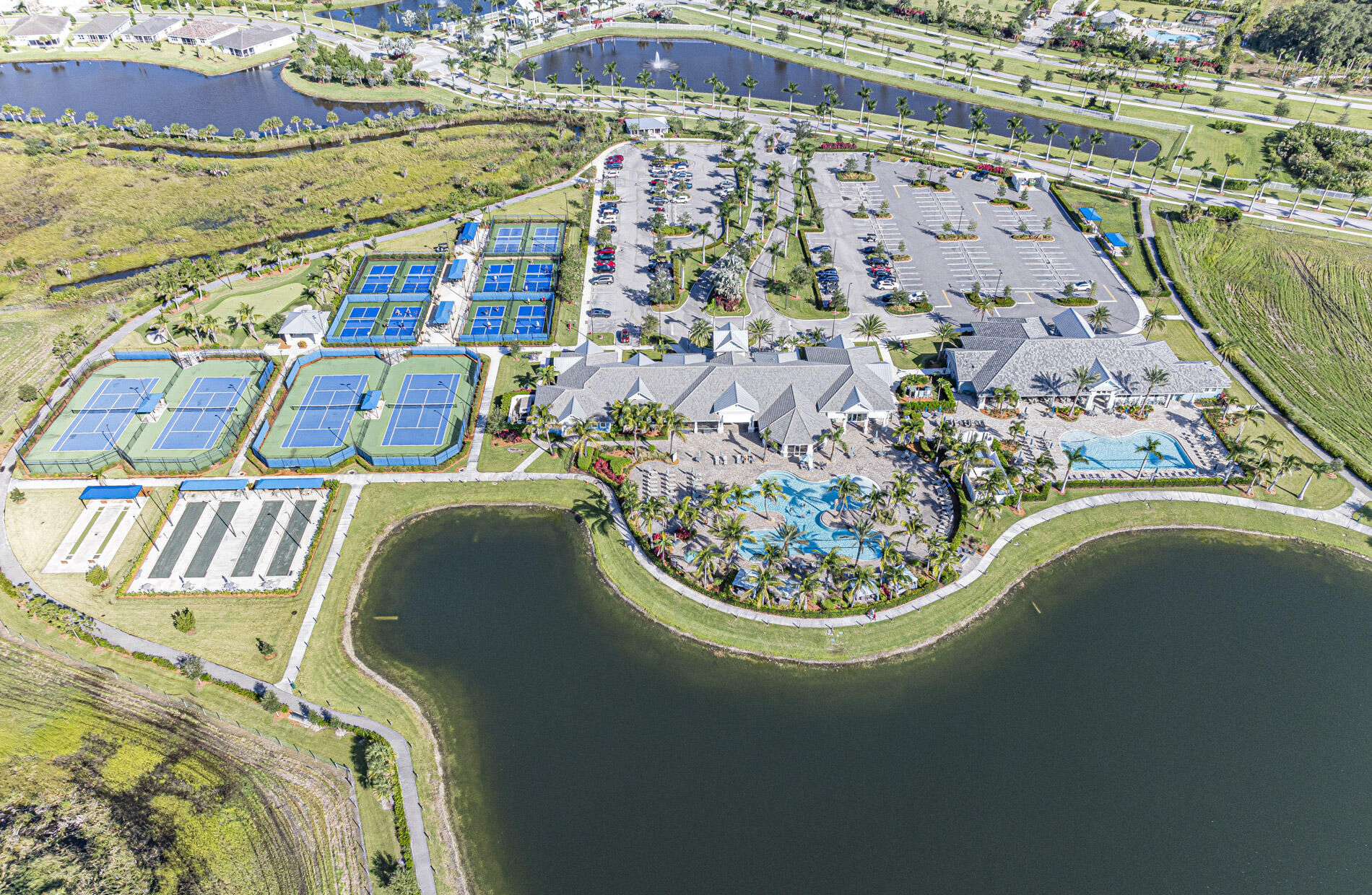 Del Webb amenities