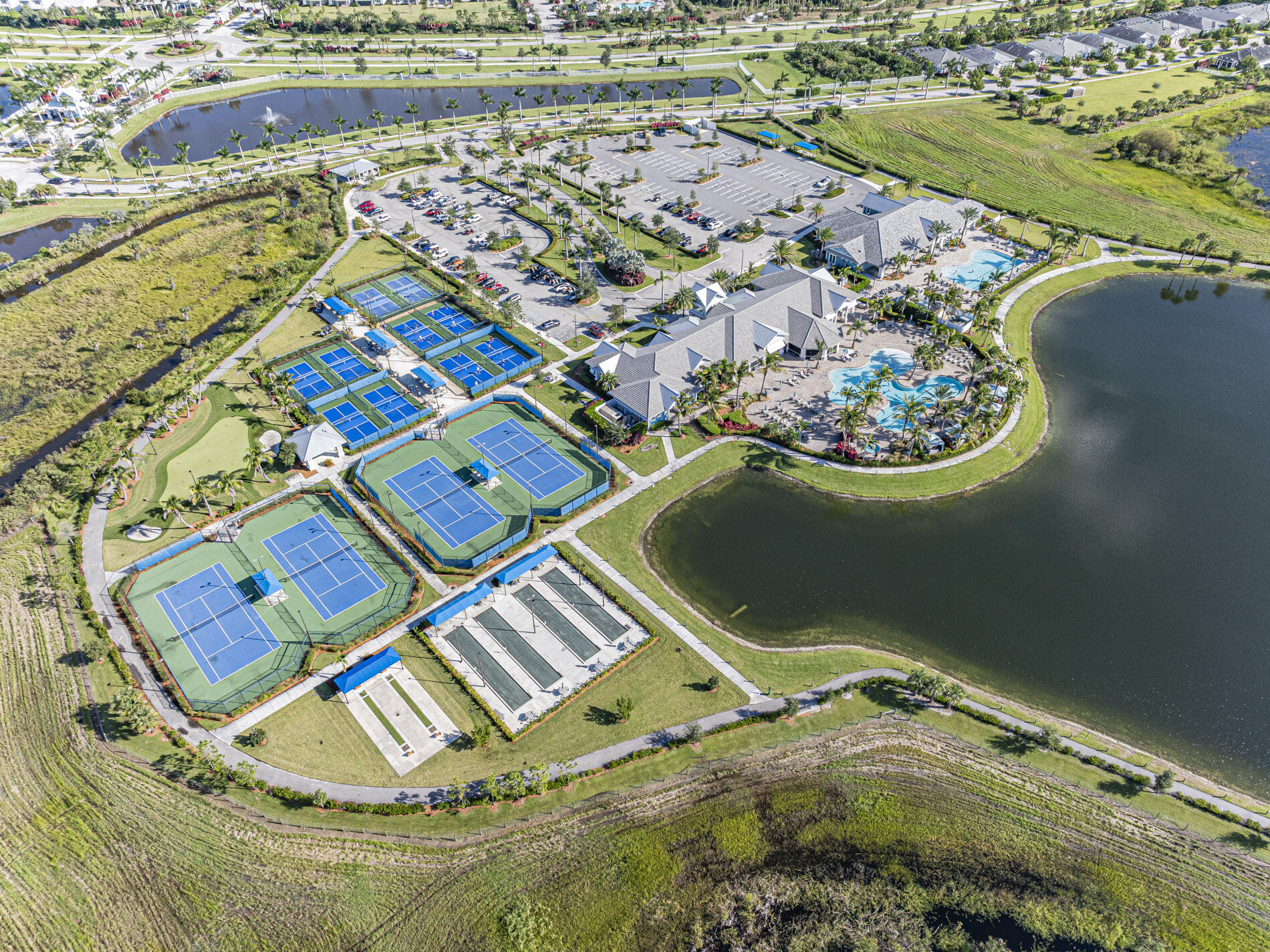 Del Webb amenities