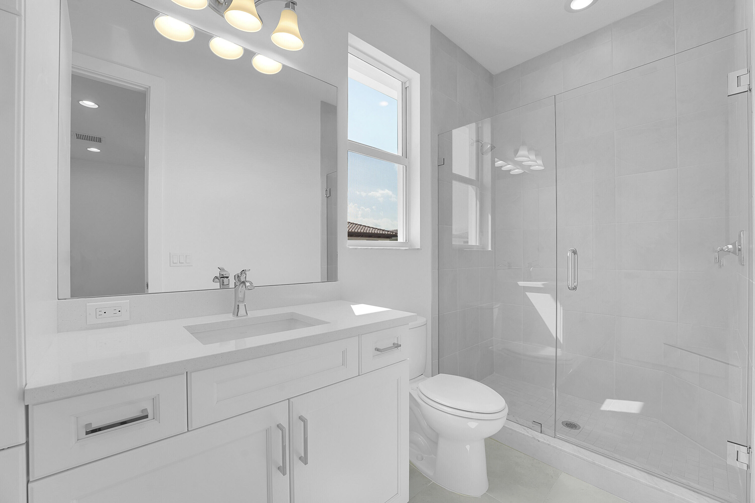 2nd Bathroom