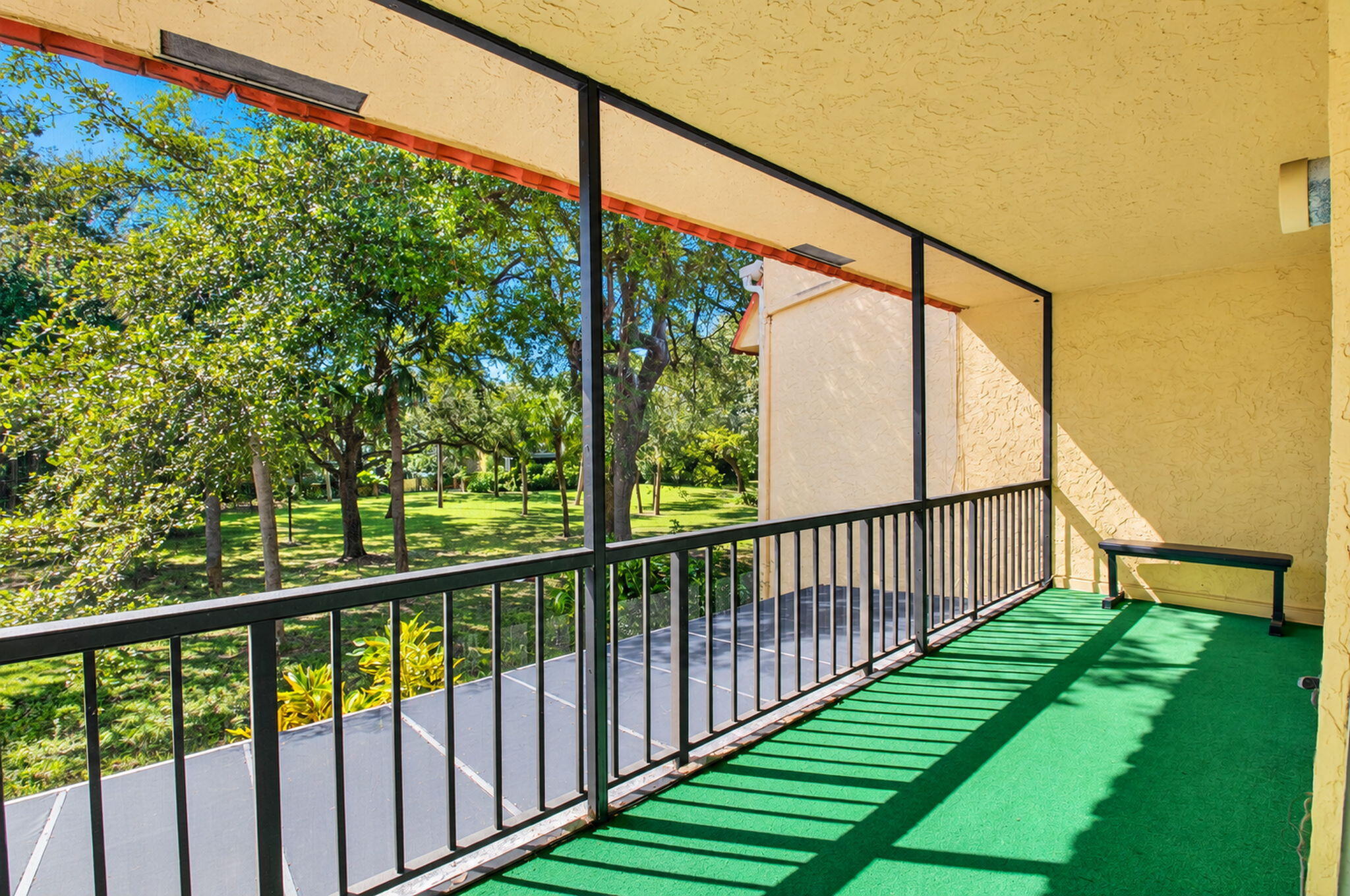 balcony 3
