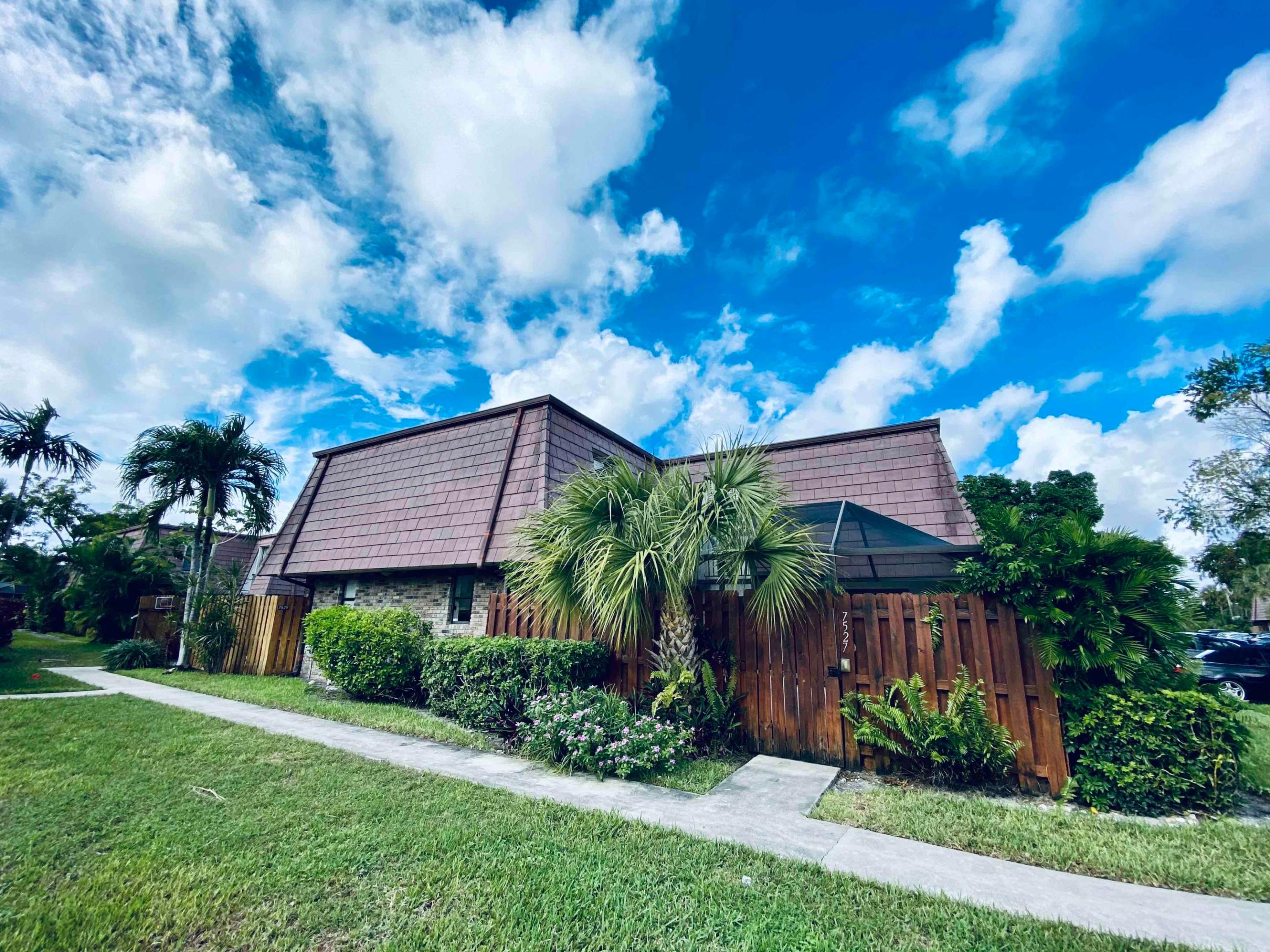 7527 Courtyards Run E, Boca Raton