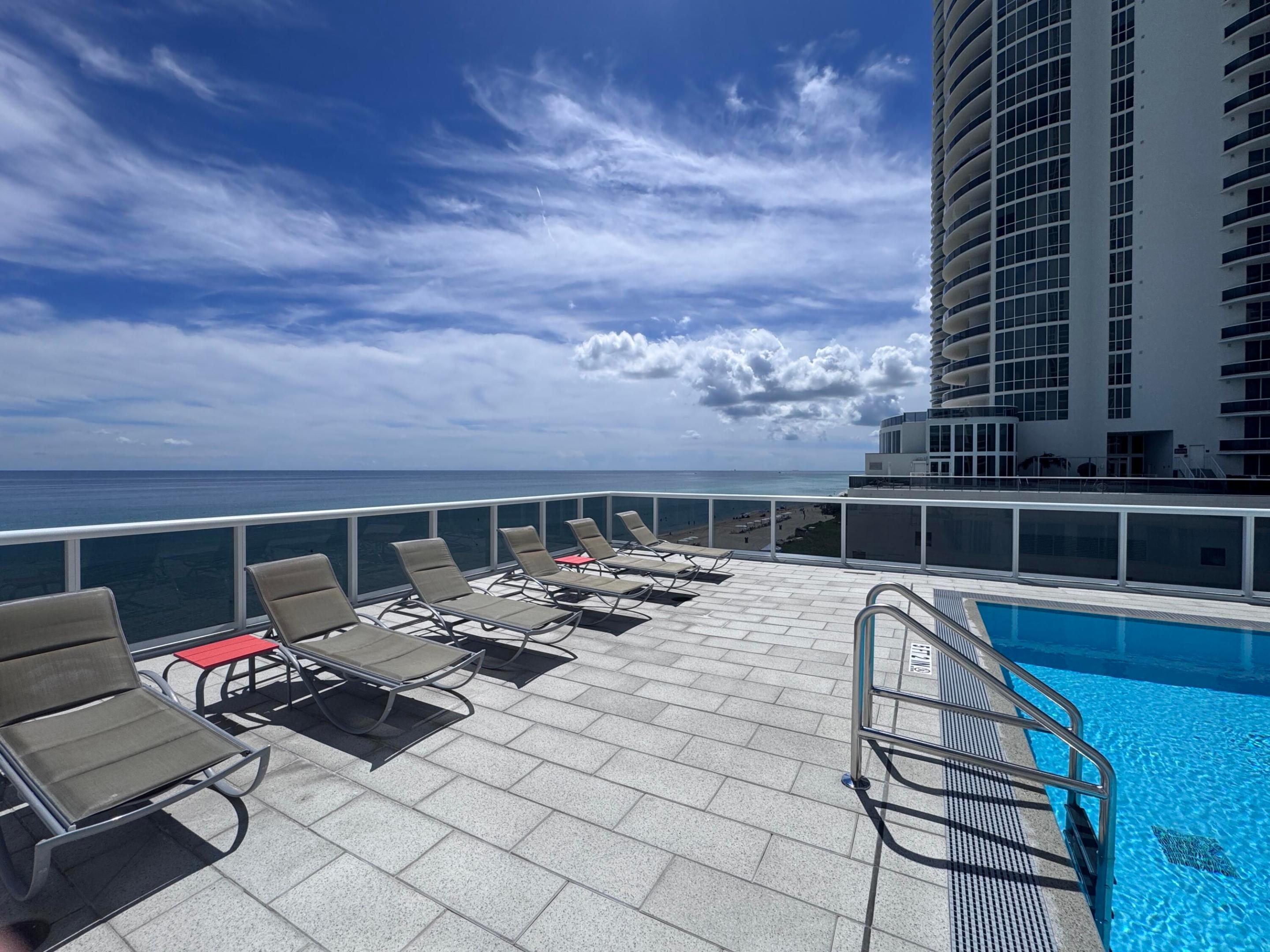 Mezzanine Pool Deck ...
