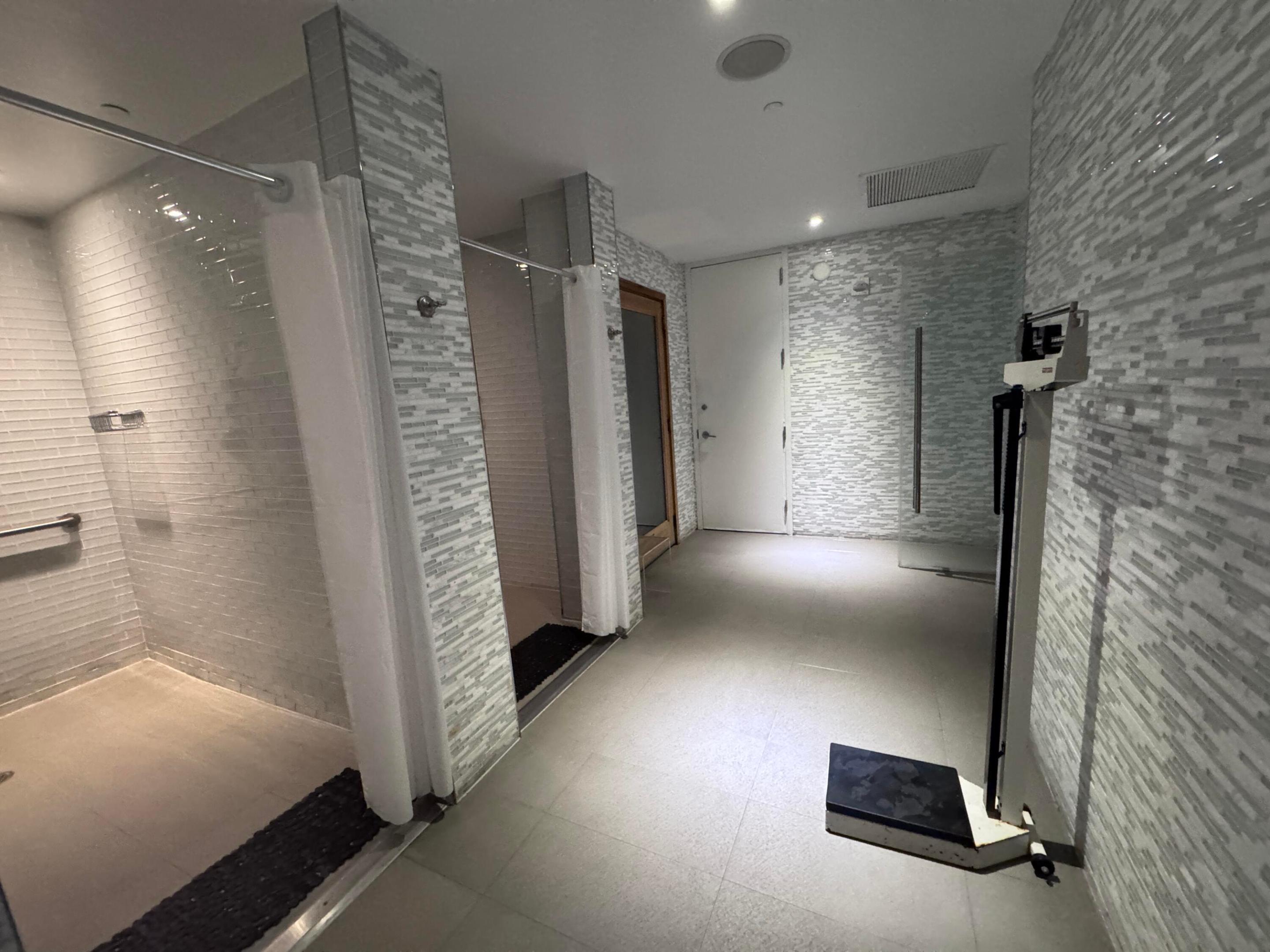 Private showers ...