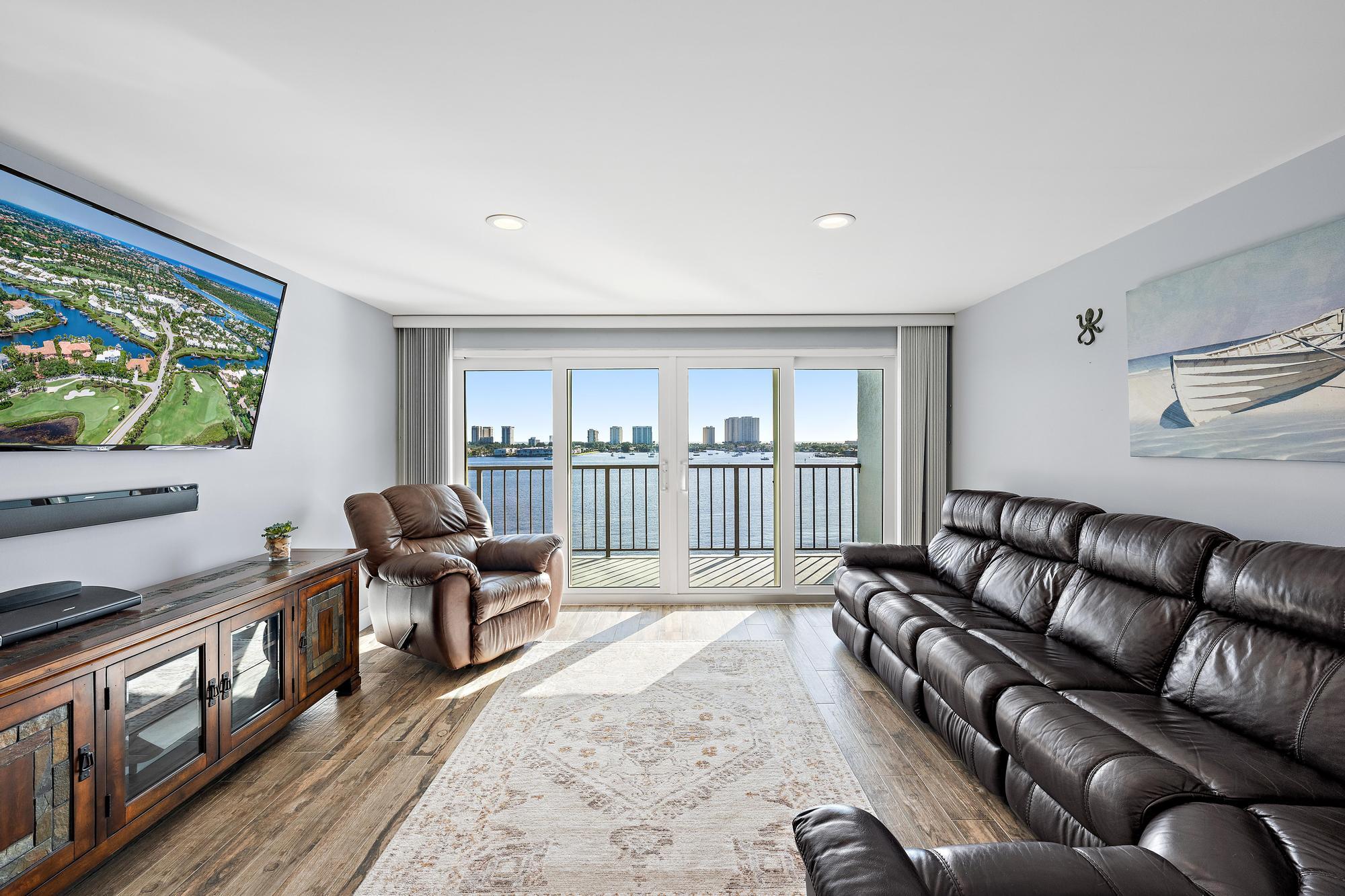 3040 Lake Shore Dr unit 903-7 3040 Lake Shore Dr unit 903-7