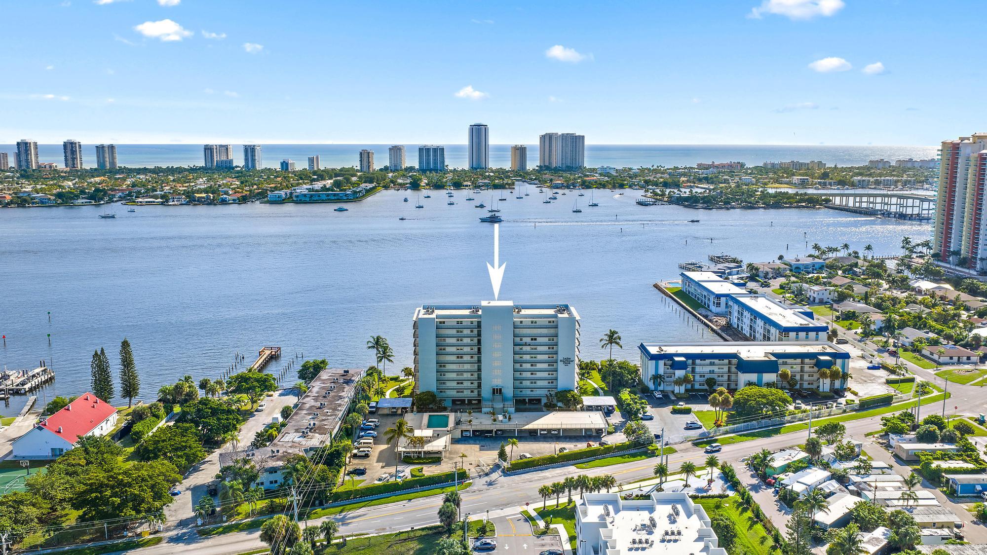 3040 Lake Shore Dr unit 903-27