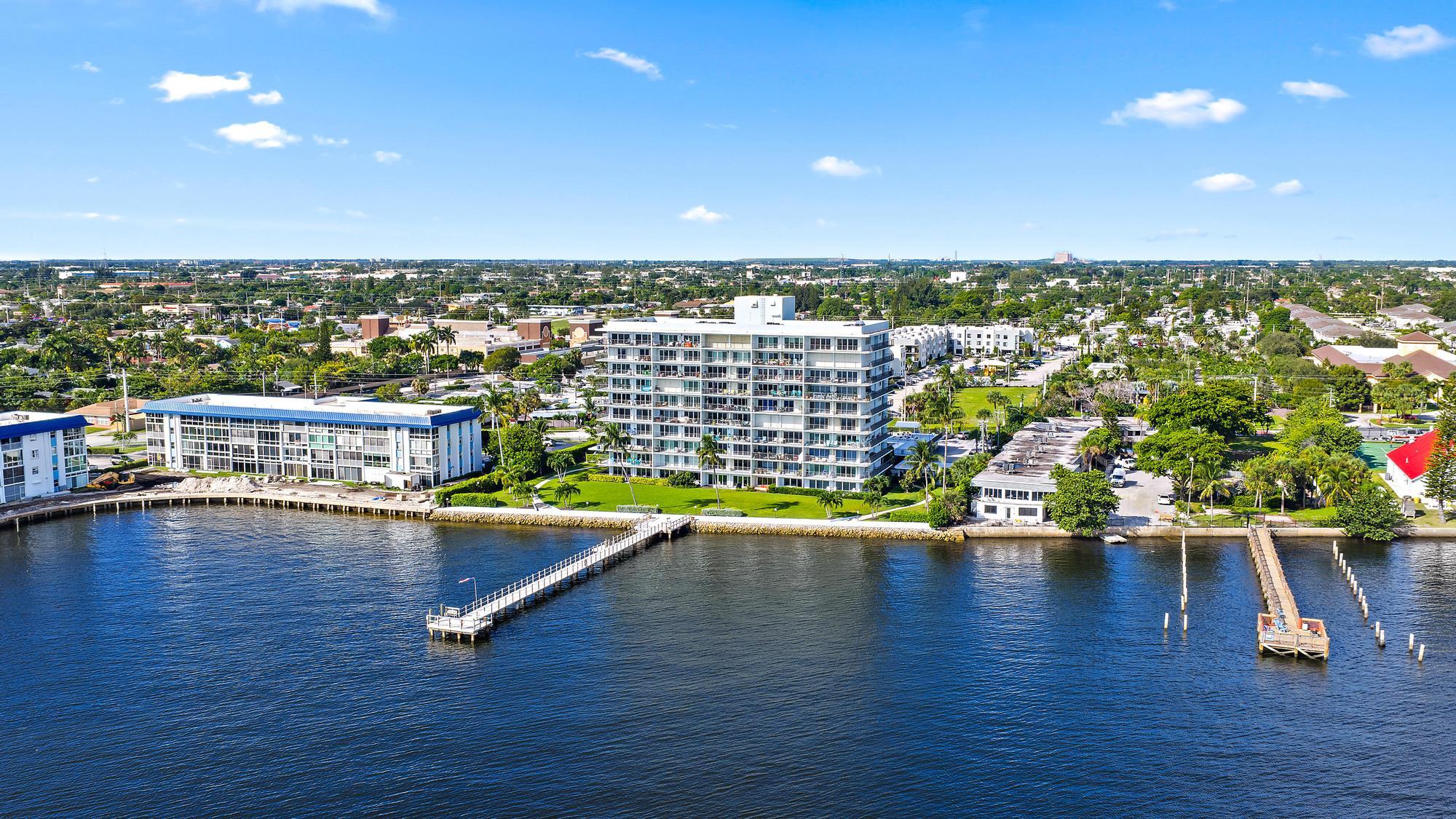 3040 Lake Shore Dr unit 903-32