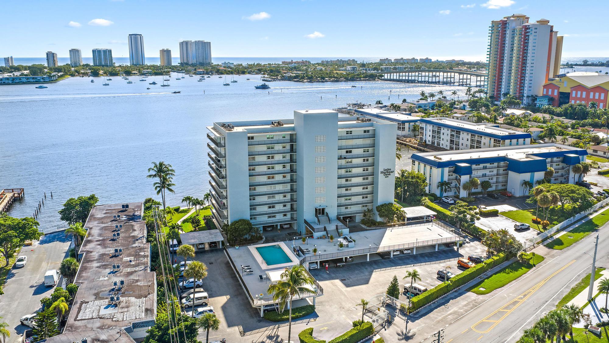 3040 Lake Shore Dr unit 903-25