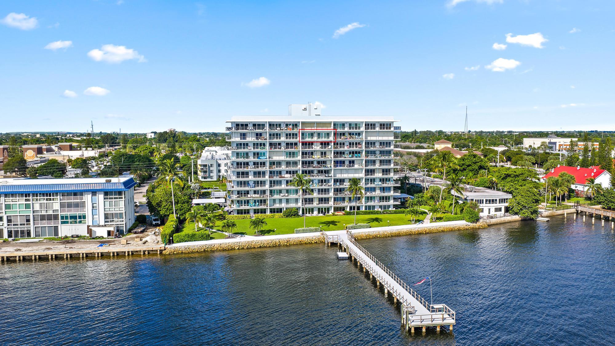3040 Lake Shore Dr unit 903-33