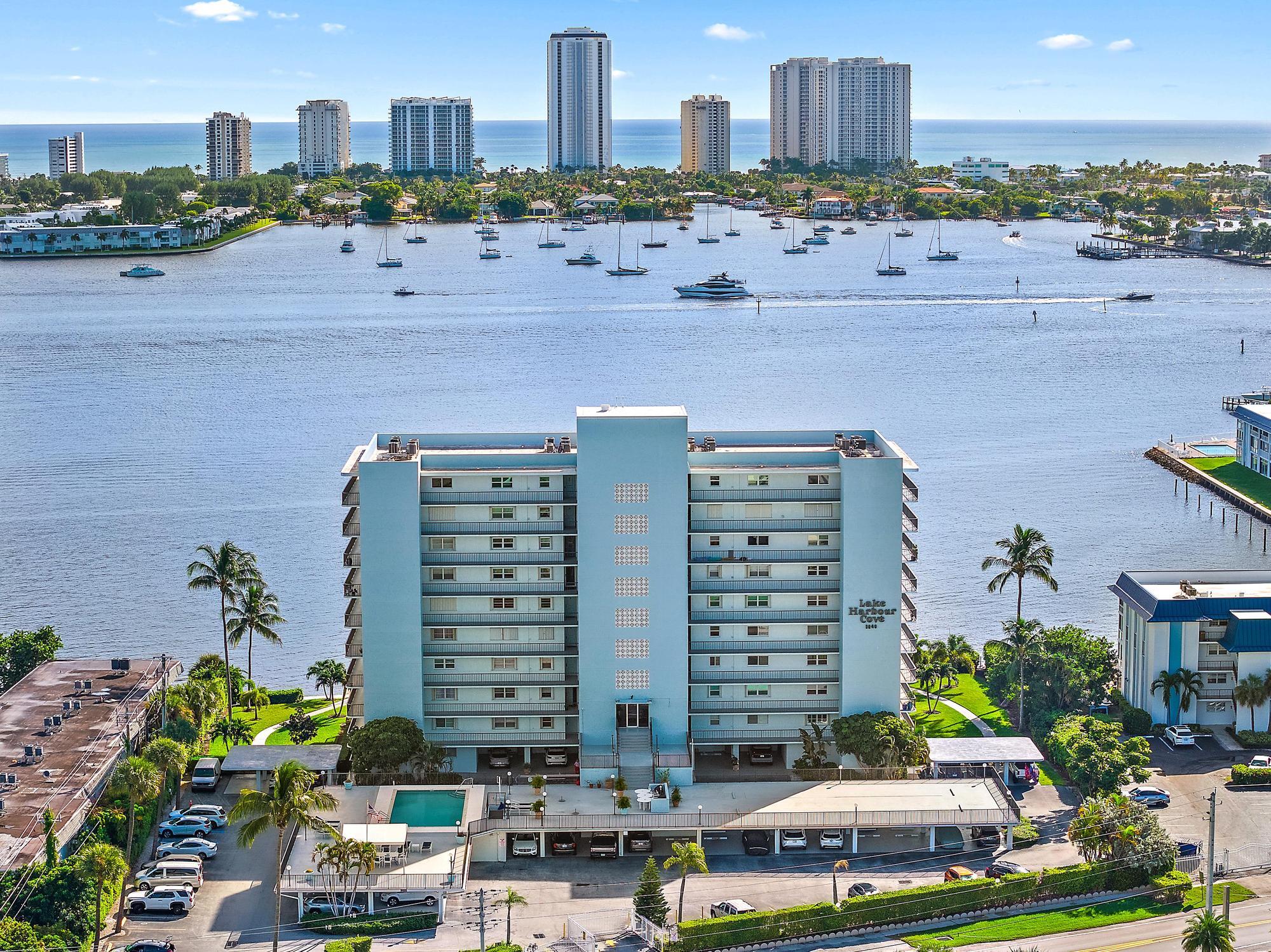 3040 Lake Shore Dr unit 903-26