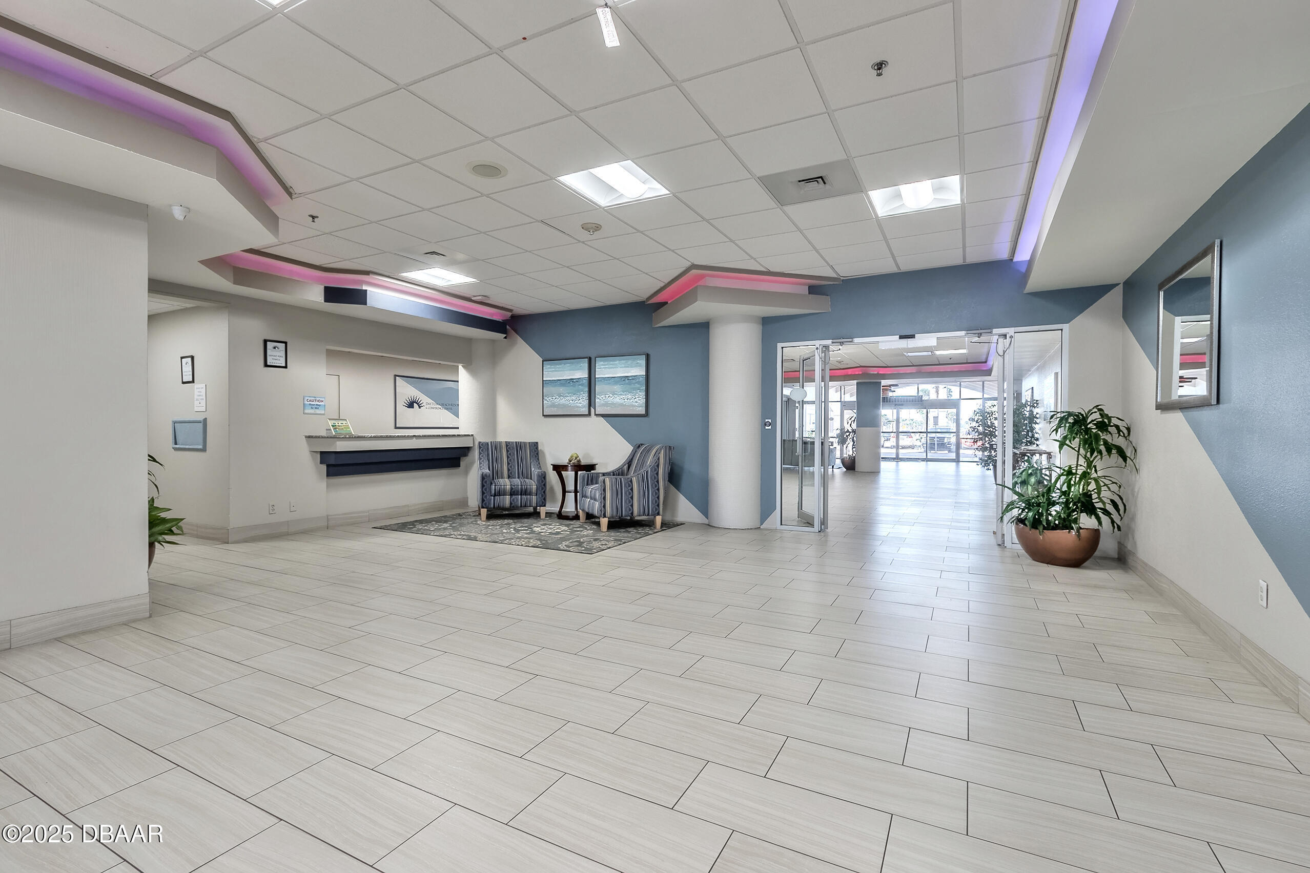 Lobby-2025