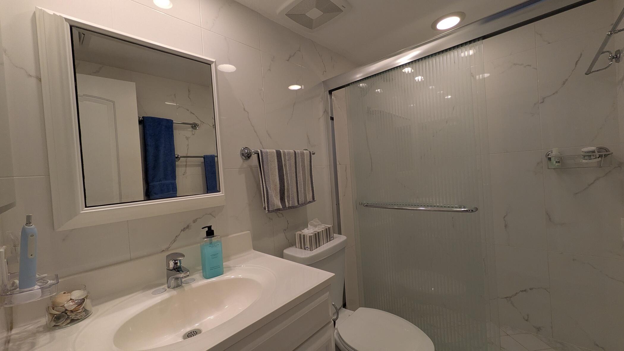 2880 Lake Osborne dr 109 7 - Copy