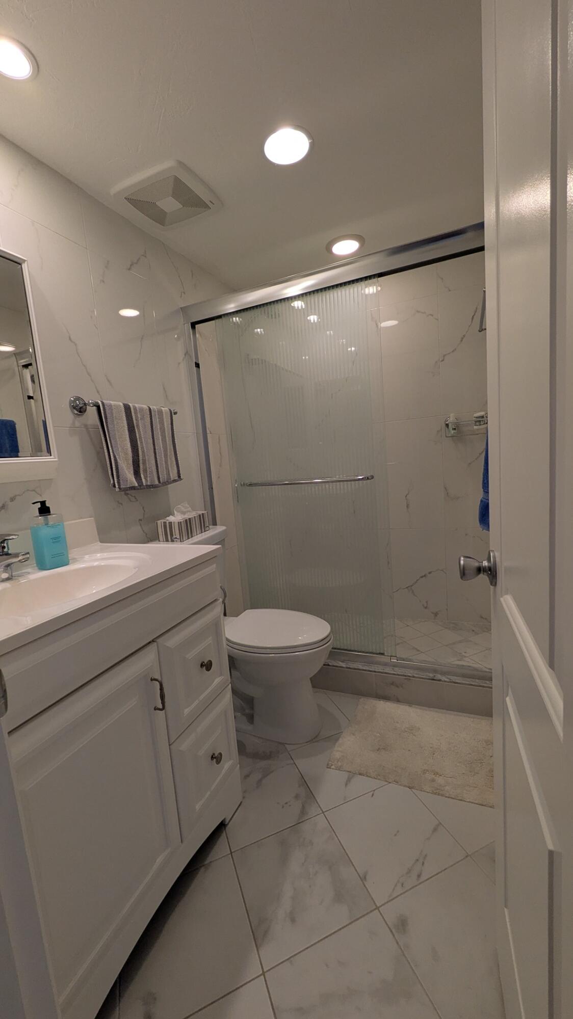 2880 Lake Osborne dr 109 6 - Copy (2)