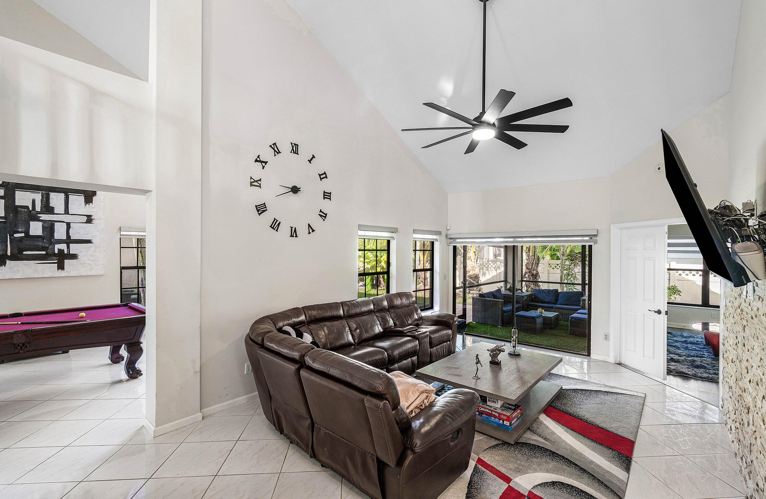 005-6947BitterbushPlace-BoyntonBeach-FL-