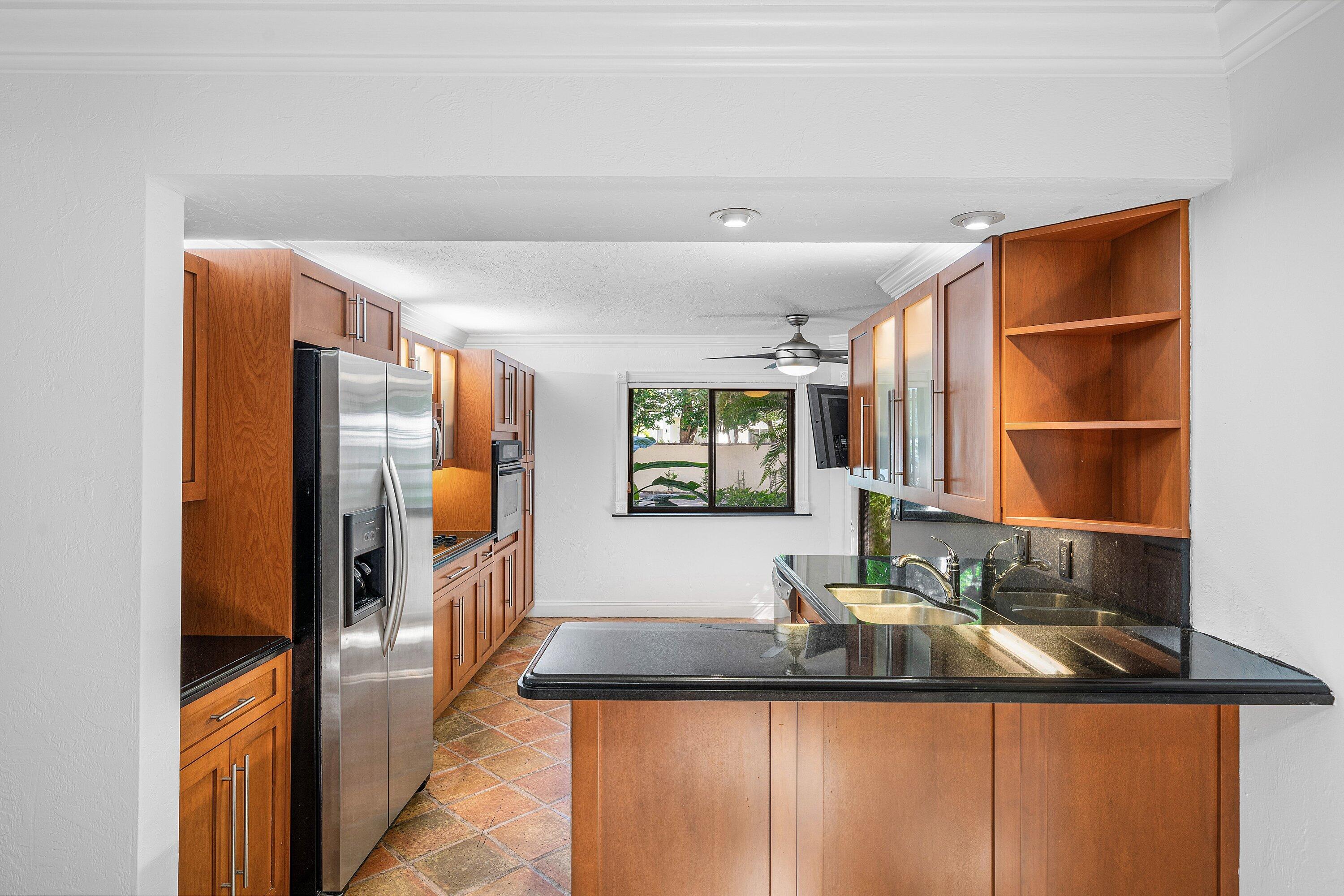 014-16VaLago-BoyntonBeach-FL-33435-SMA