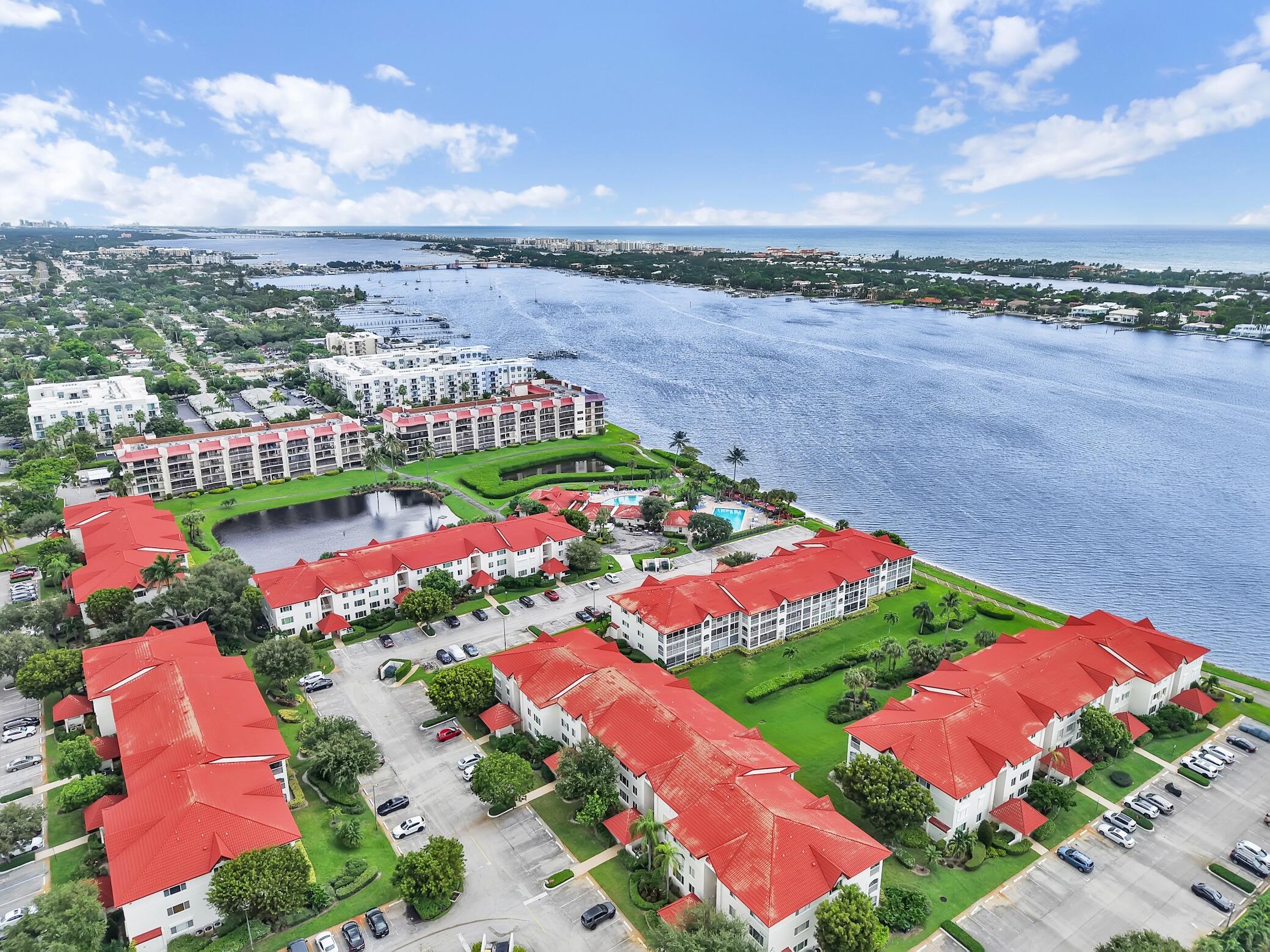 107 Half Moon Cir, Hypoluxo -11