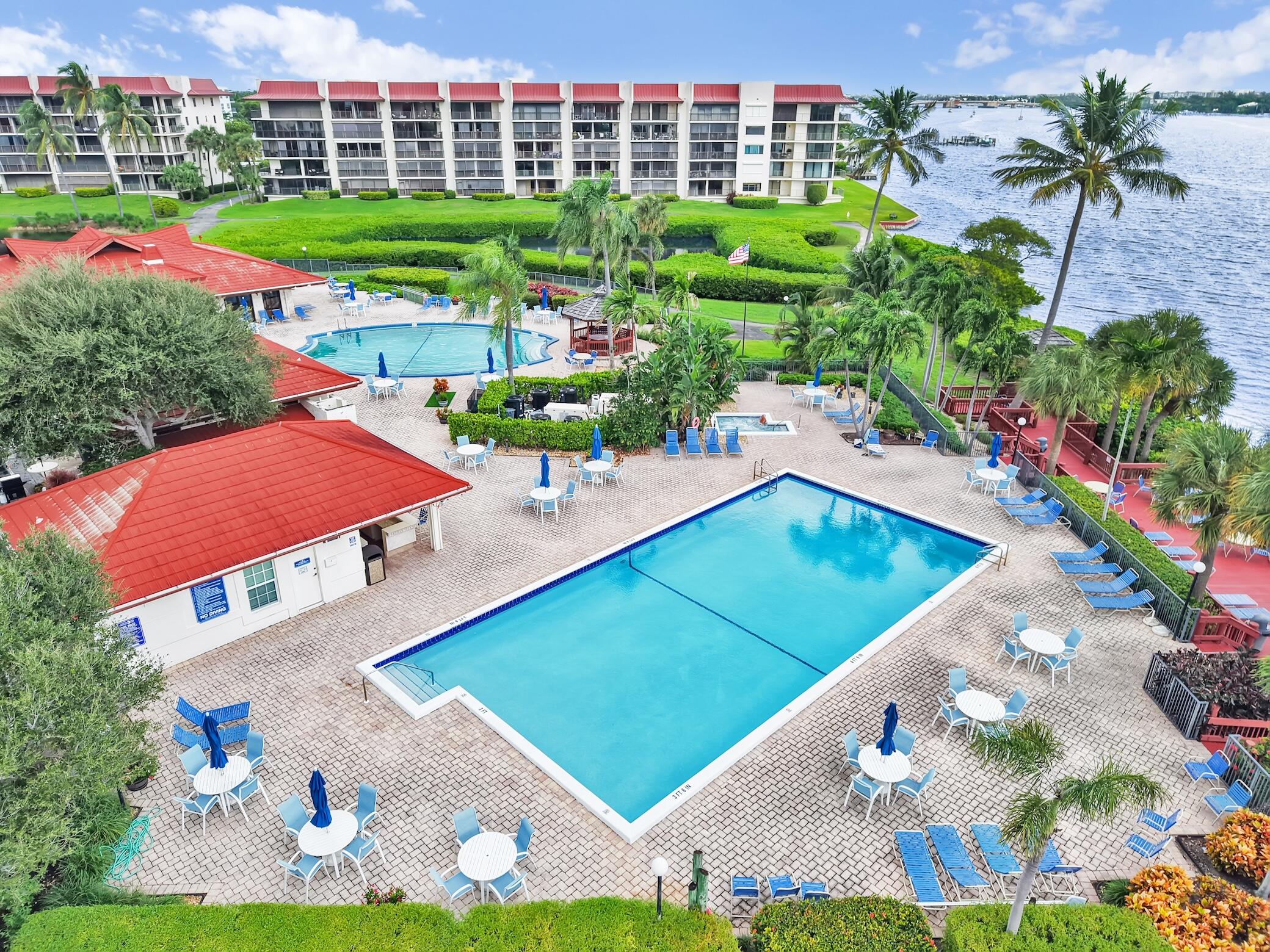 107 Half Moon Cir, Hypoluxo -17
