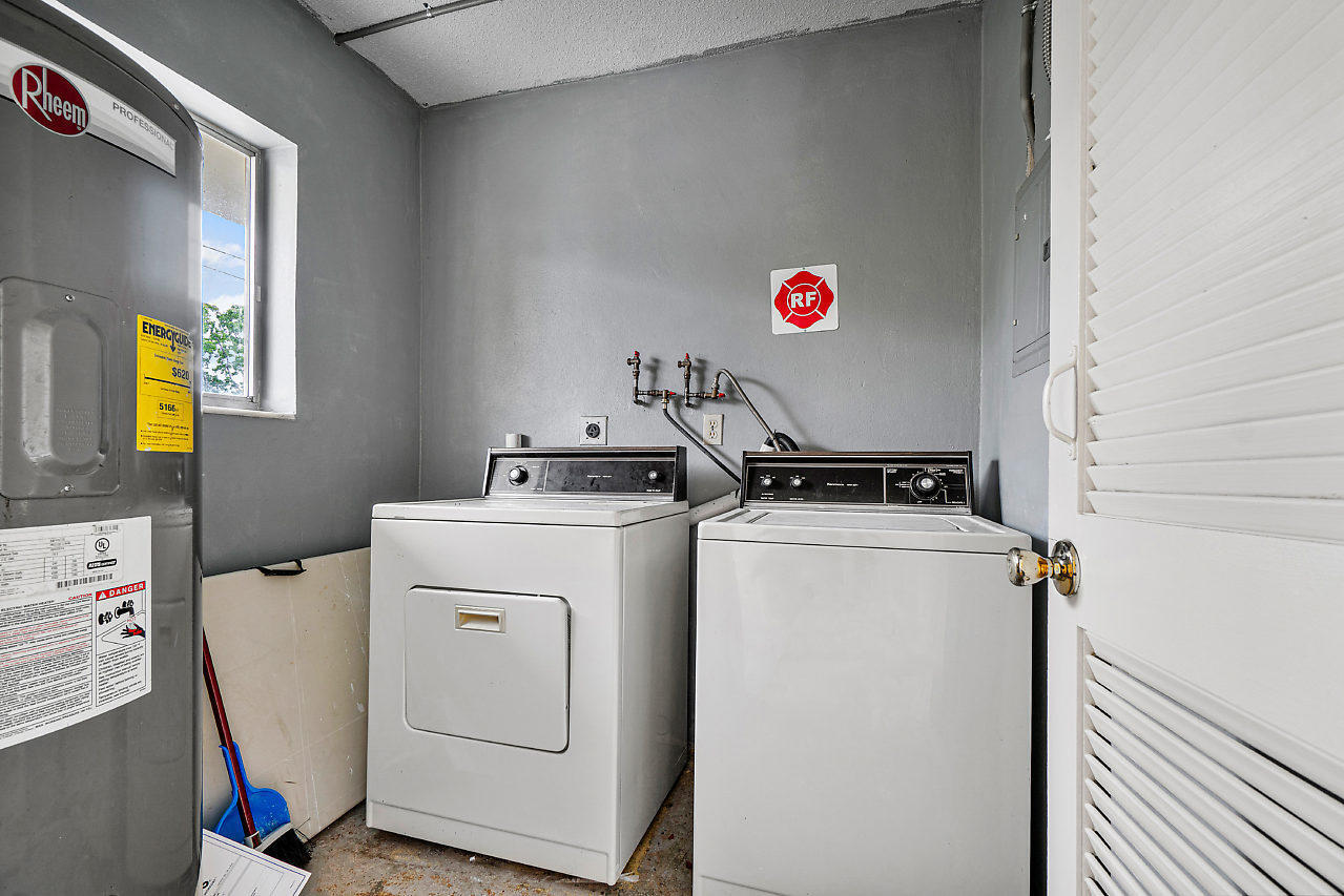 031-701NESeventhAve-DelrayBeach-FL-small