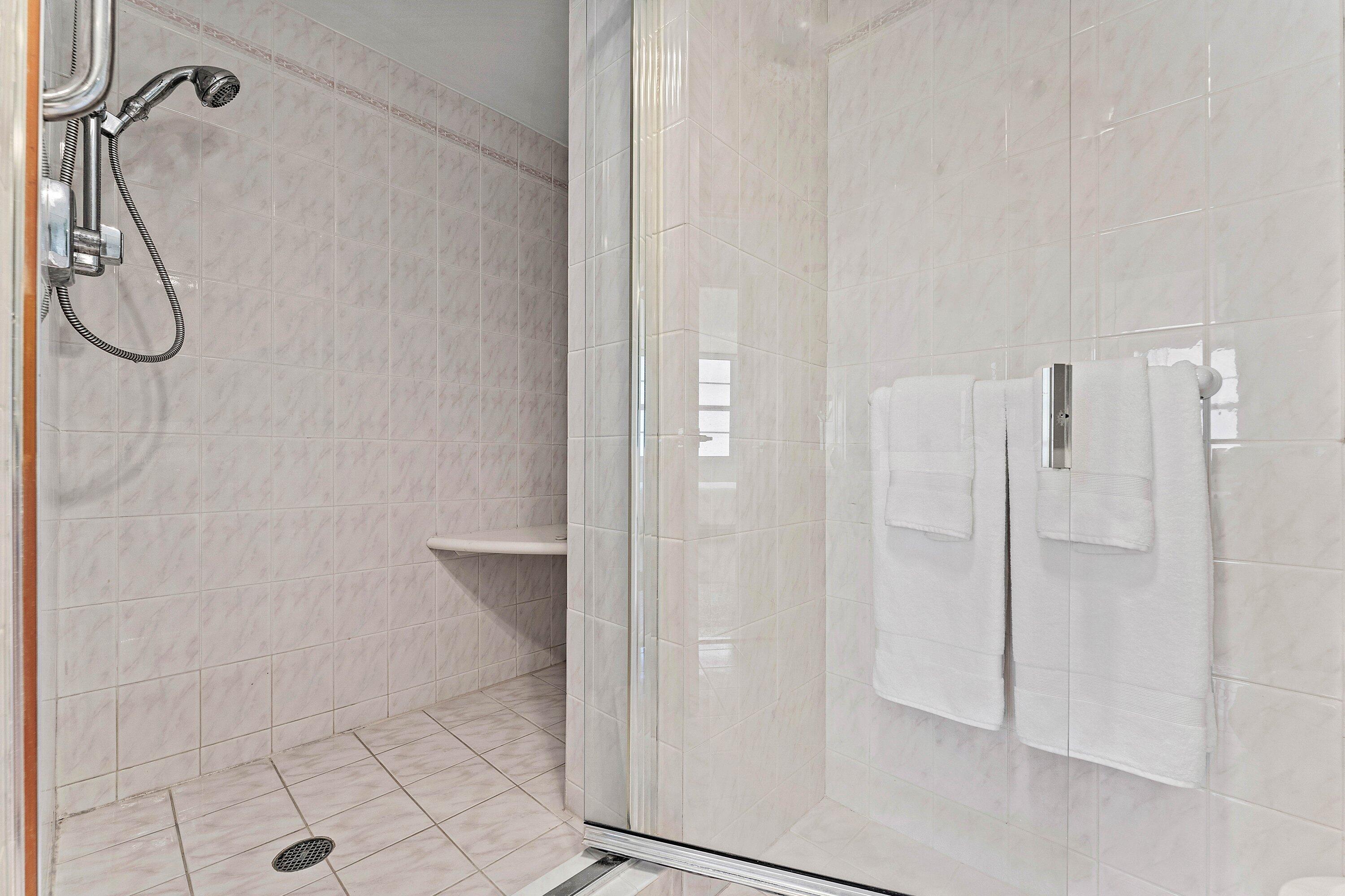 Second Bedroom Bath Shower