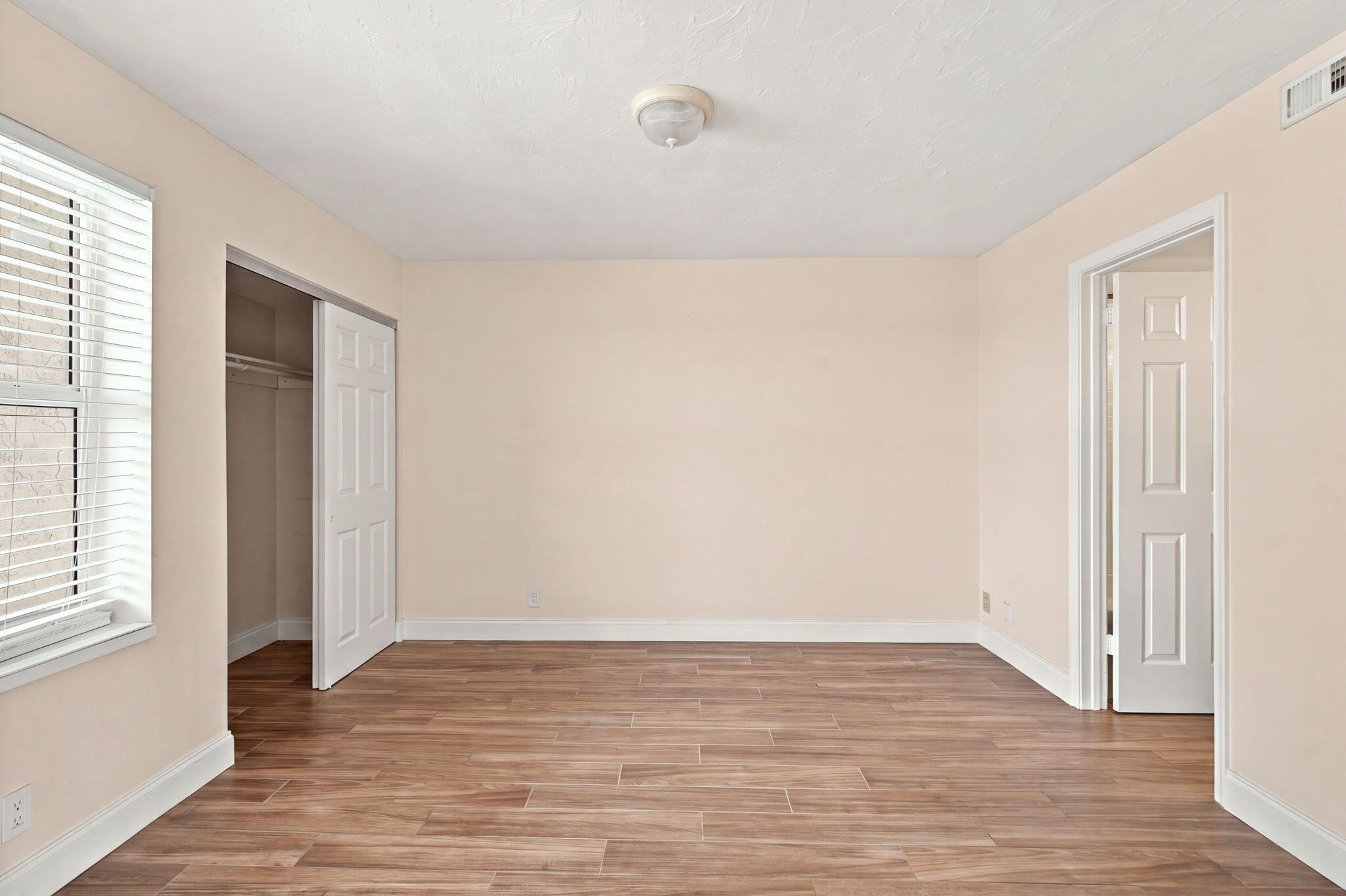 HT 403 1-web-or-mls-001_DSC02224 HT 403 1-web-or-mls-001_DSC02224
