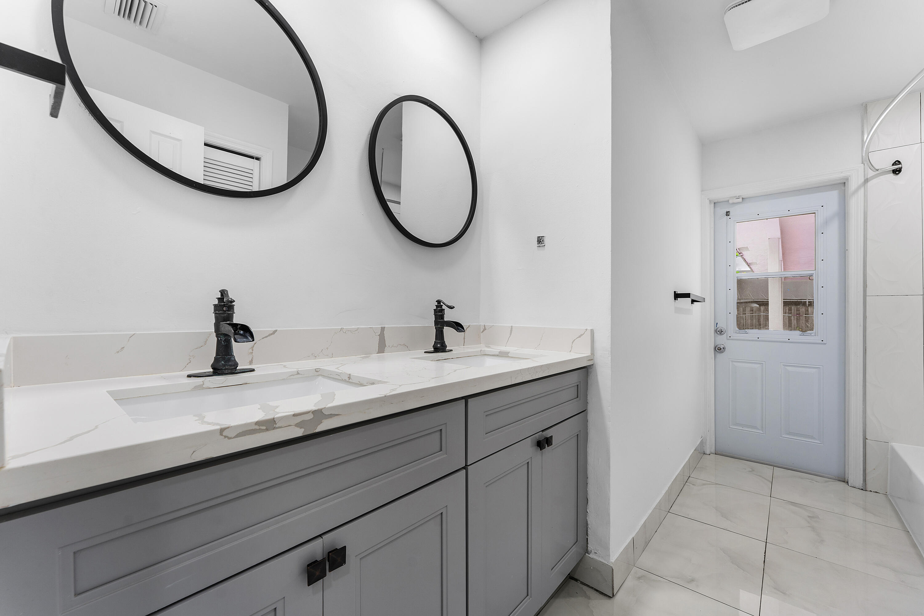 28_028-80WestPalmDrive-Margate-FL-33063-