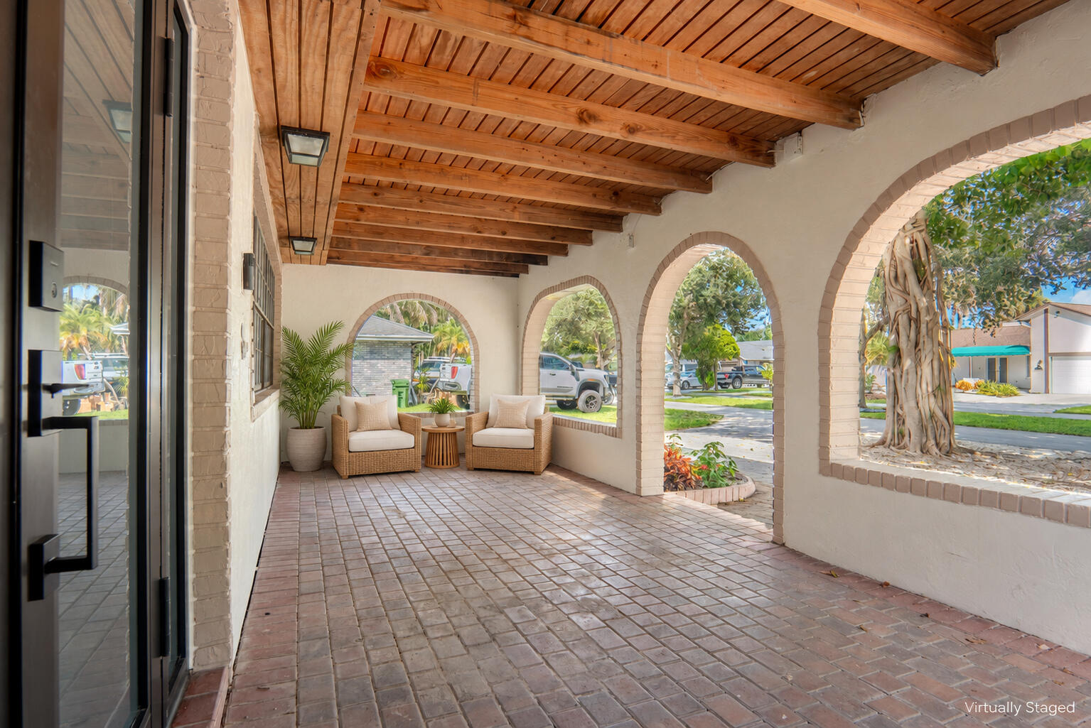 05__SEF0109-HDR_VIRTUALLY-STAGED