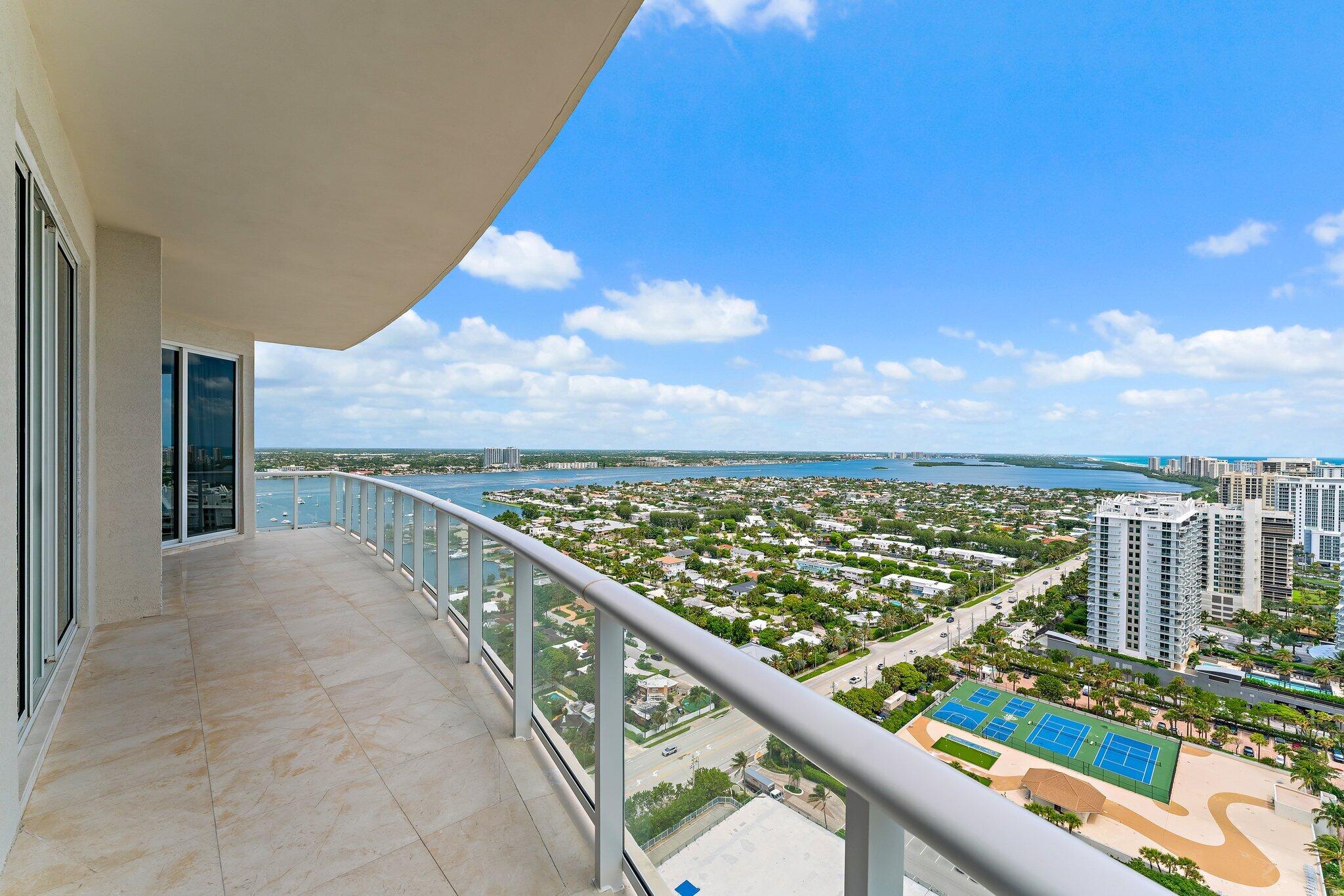 098-2700NorthOceanDrive-PH1-RivieraBeach