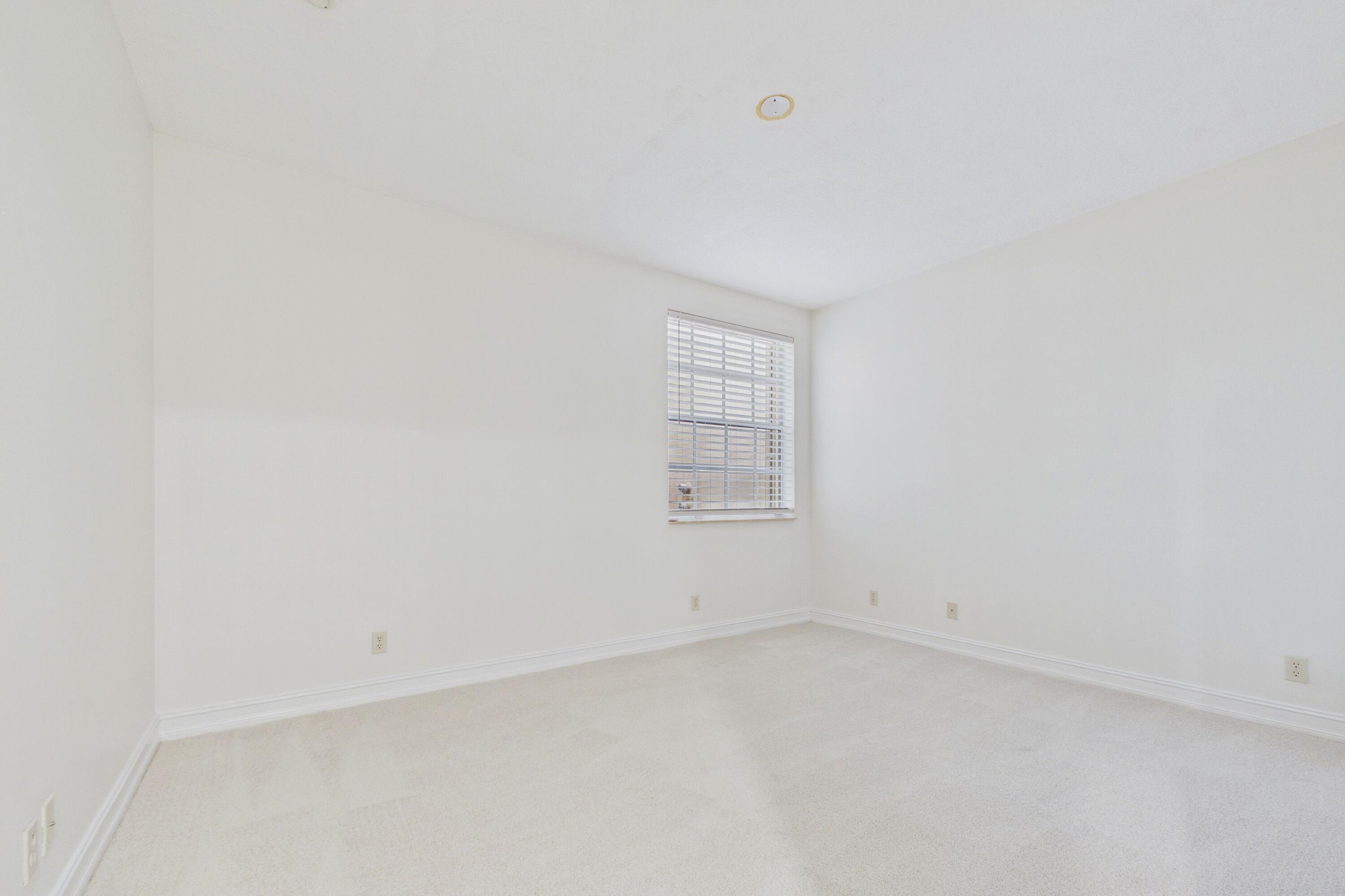 Second bedroom with new carpeting