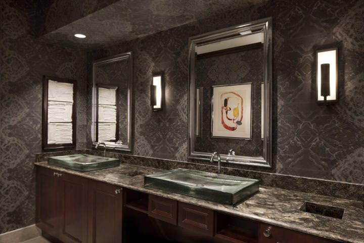 Men's Locker Room
