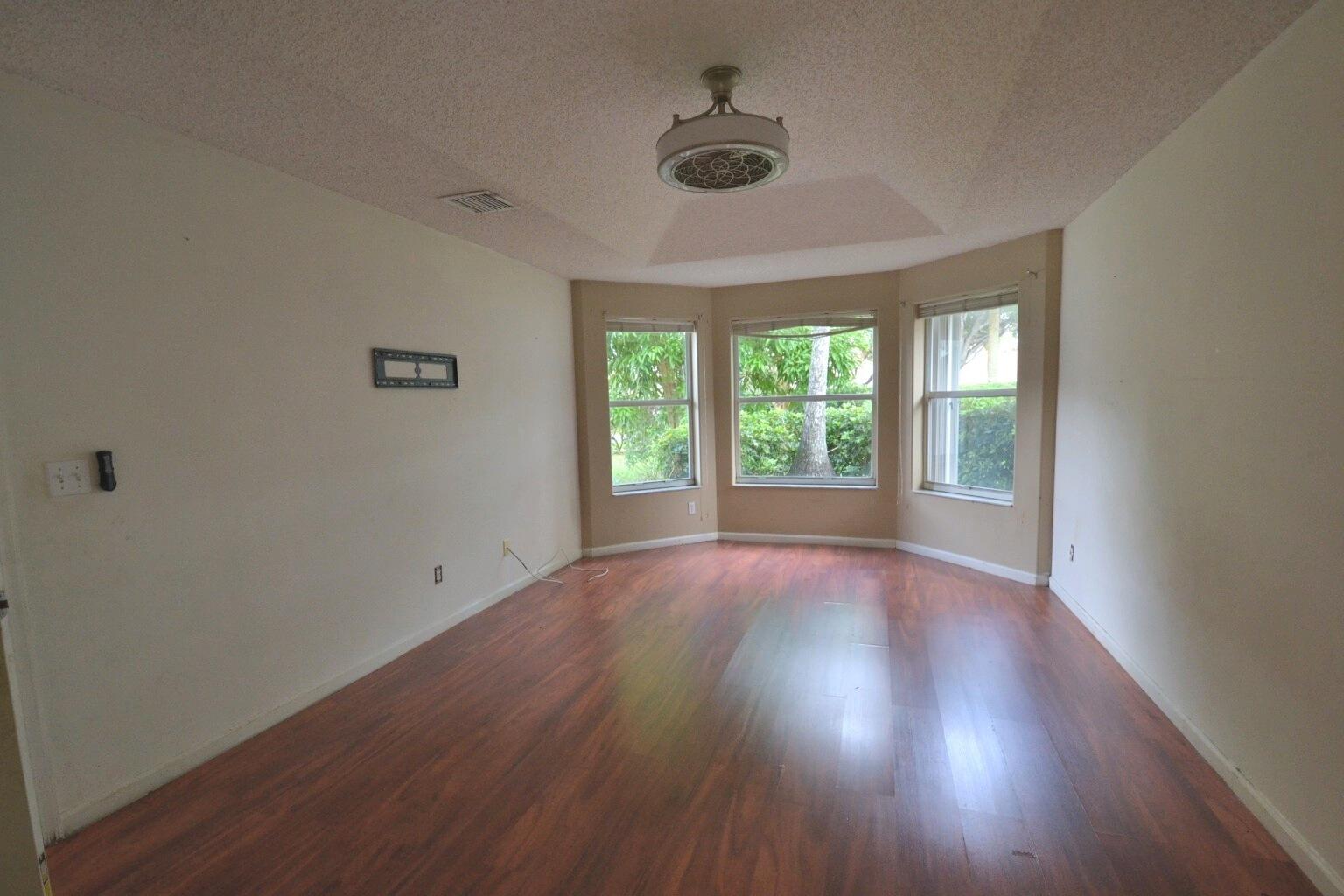 13_primary_bedroom_3
