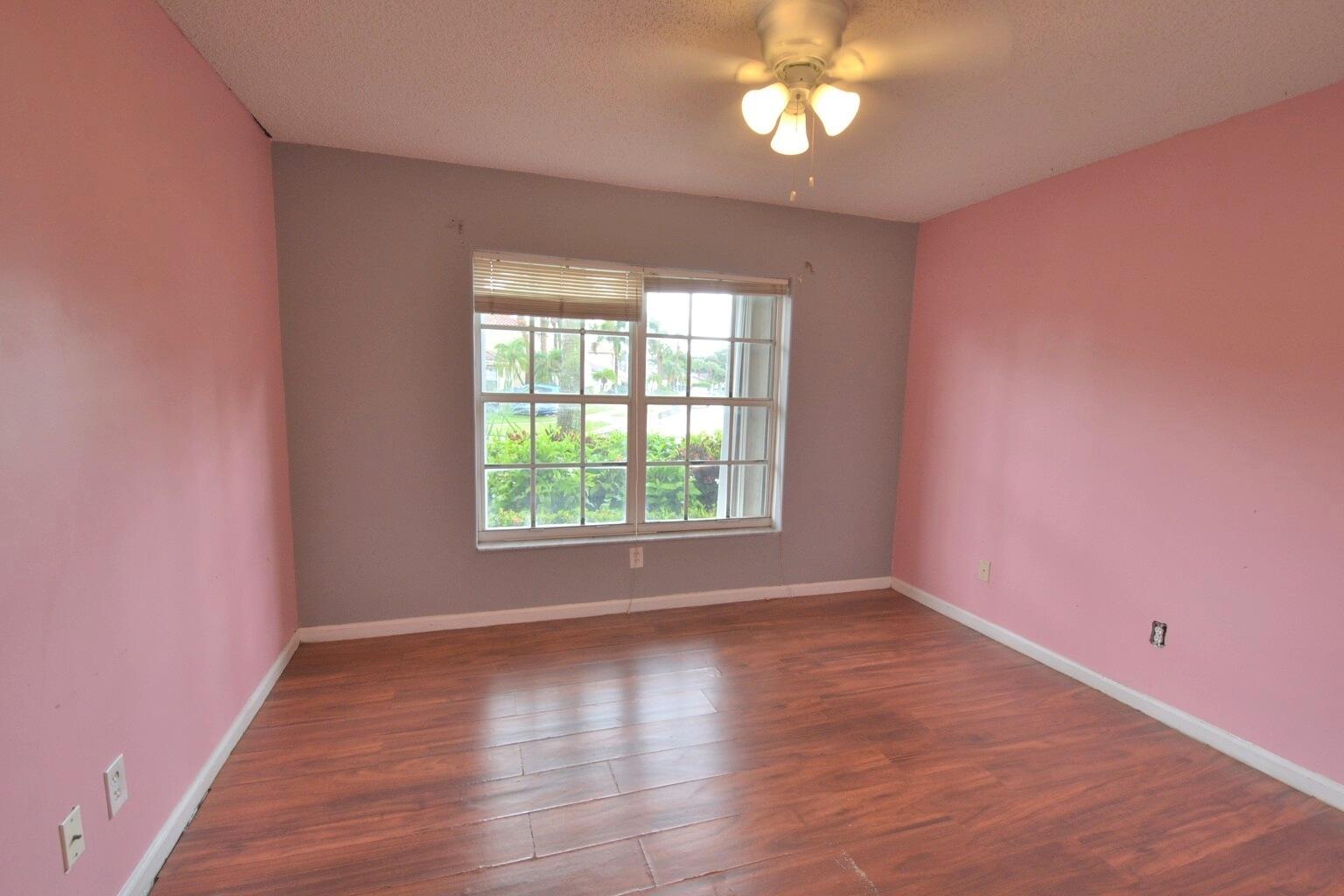 16_bedroom_3