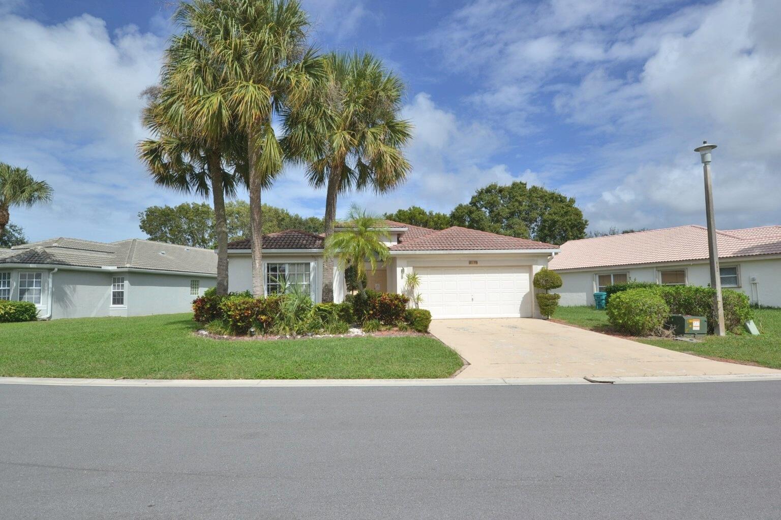 02_front_exterior_2