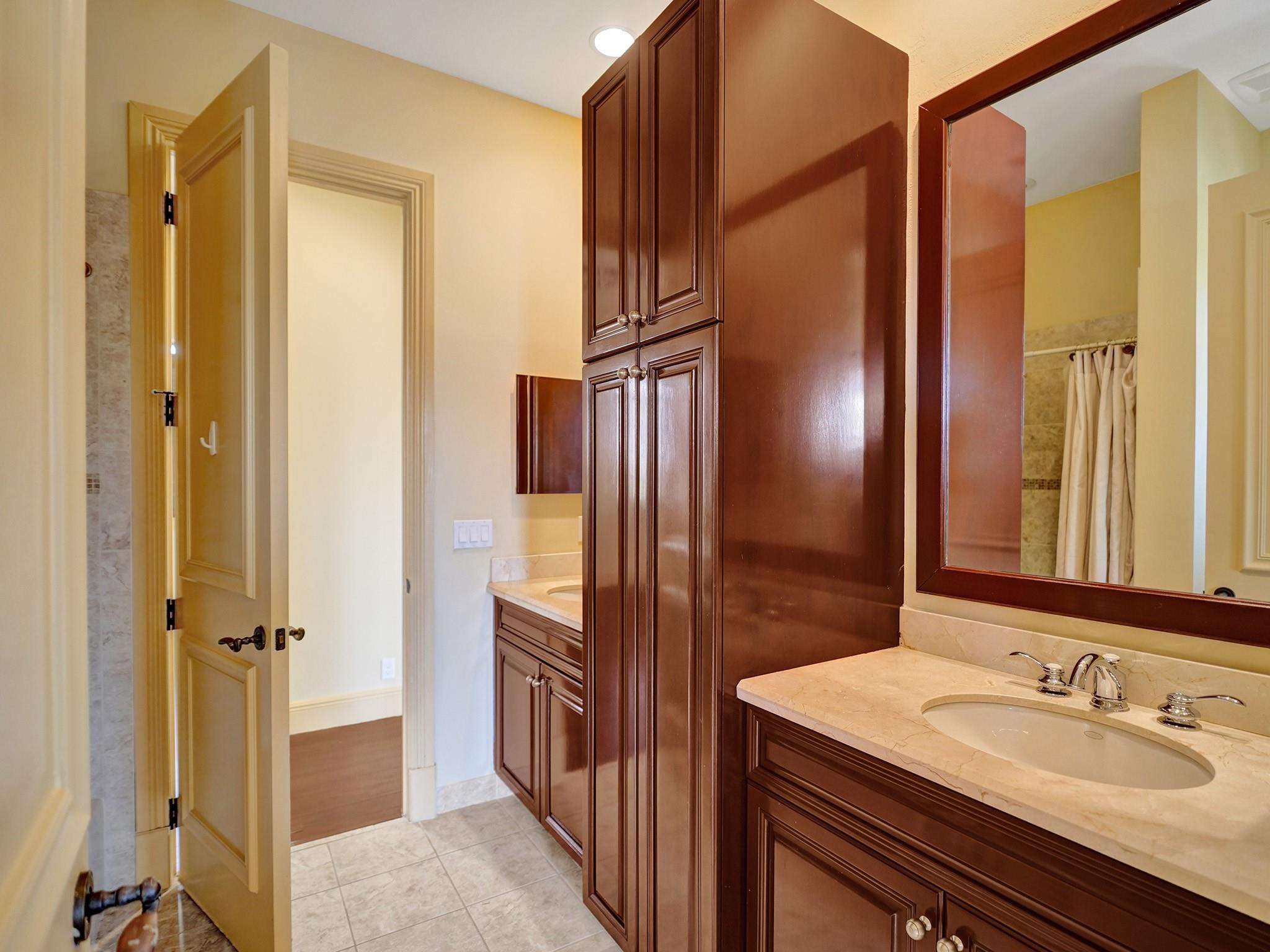 Jack and Gill Bathroom