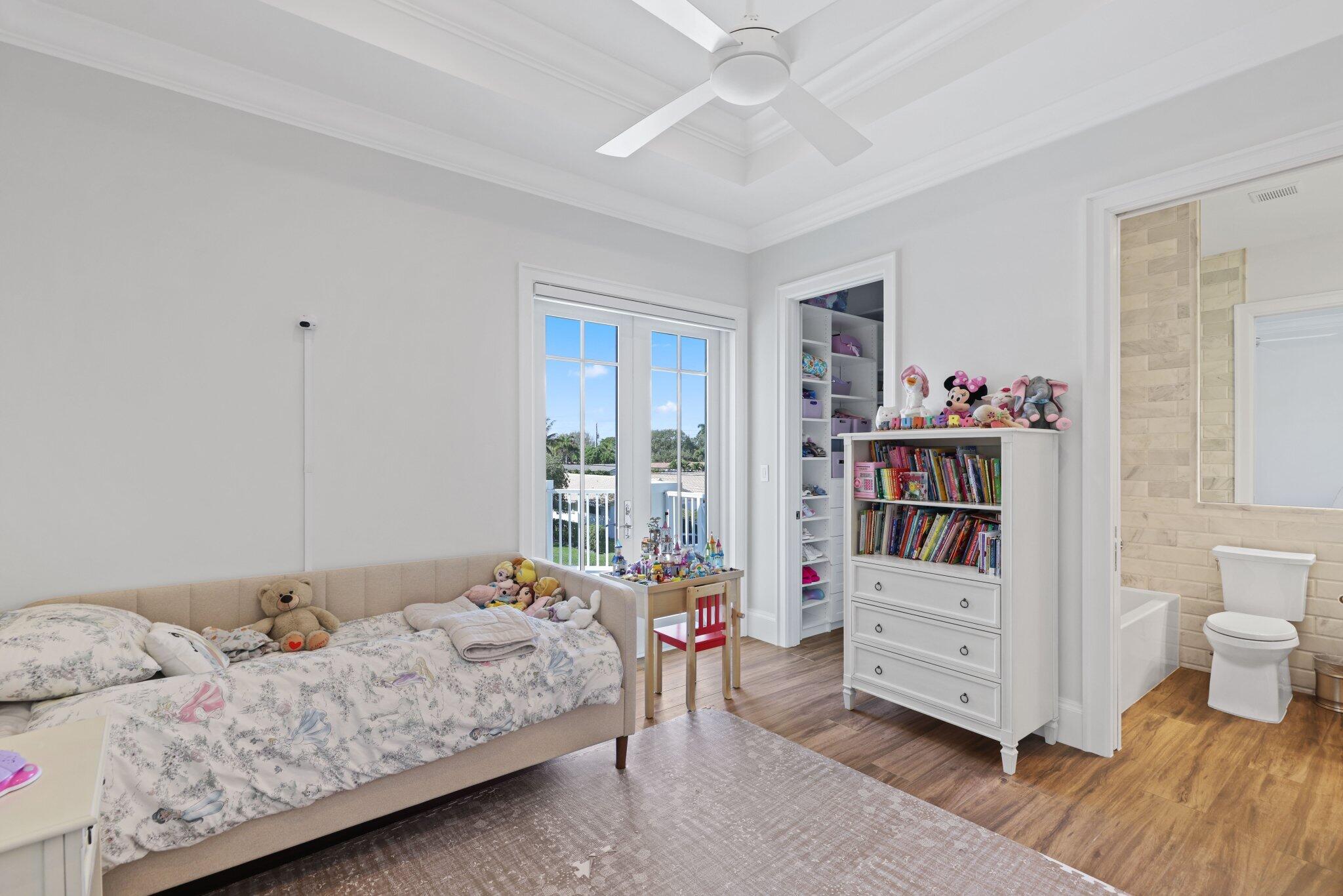 3700 Northeast 24th Ave HNL 1 (69)