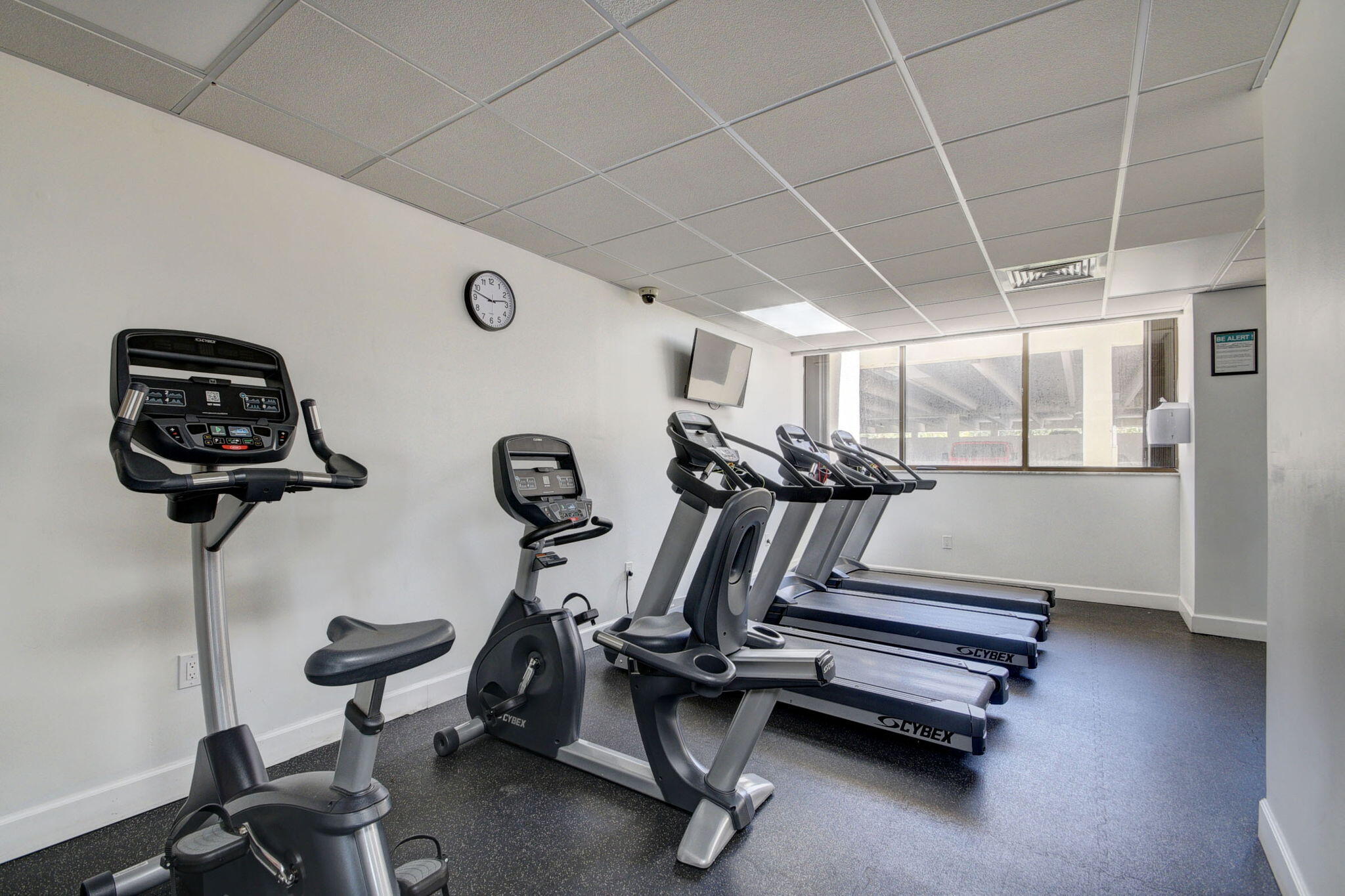 34-web-or-mls-5600 N Flagler (1)