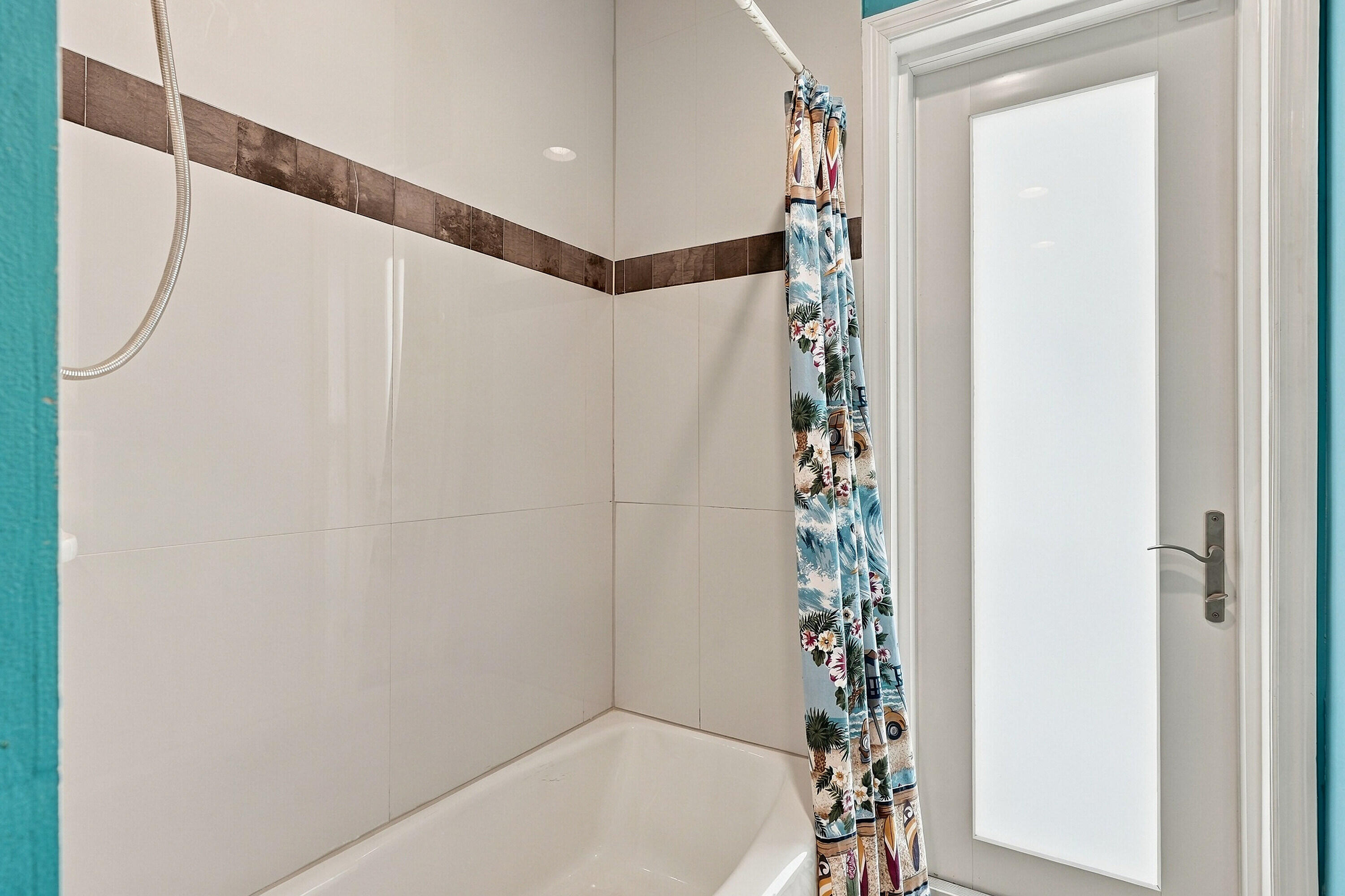 2nd Bathroom (Cabana Bath)