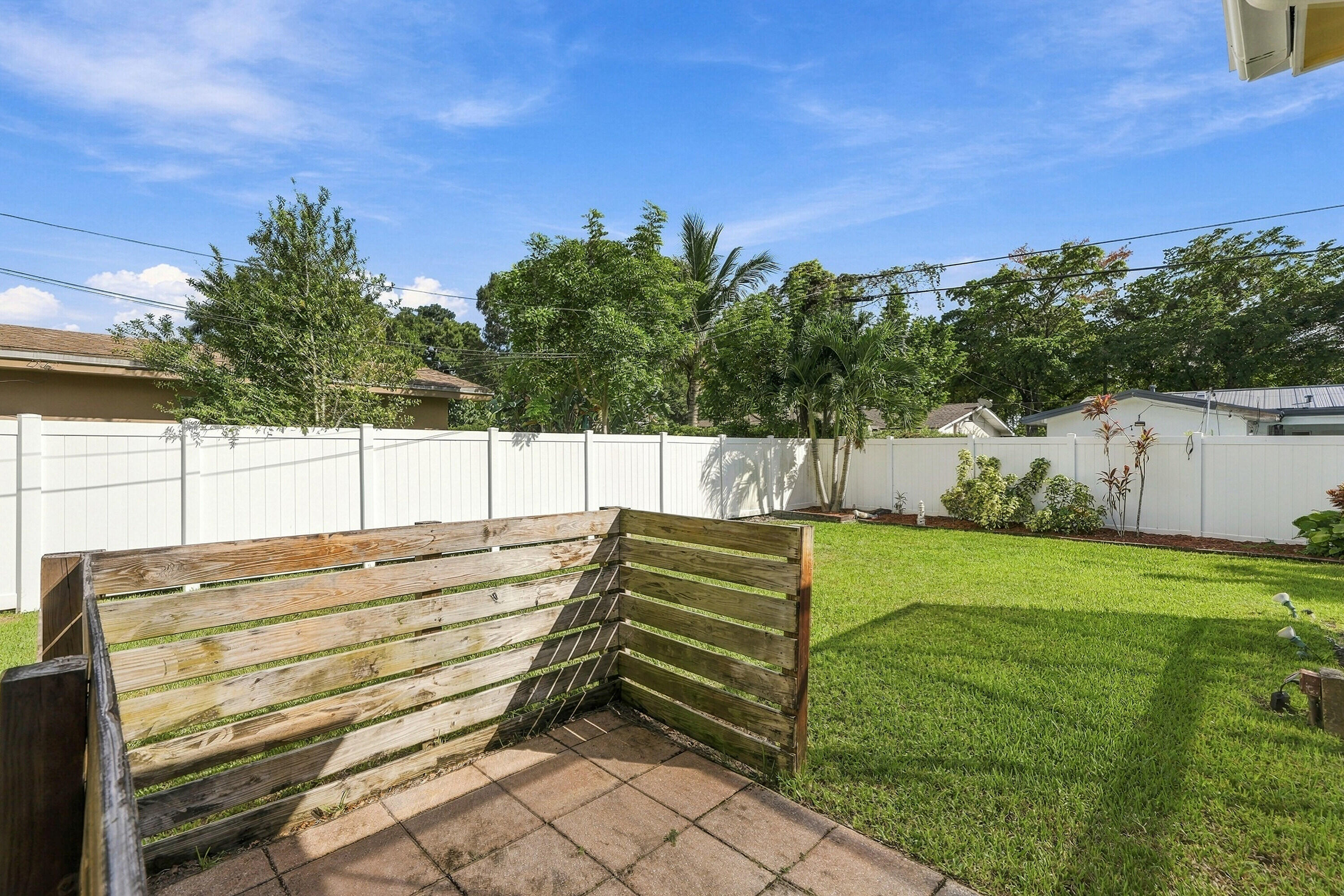BBQ Area Poolside/Back Yard