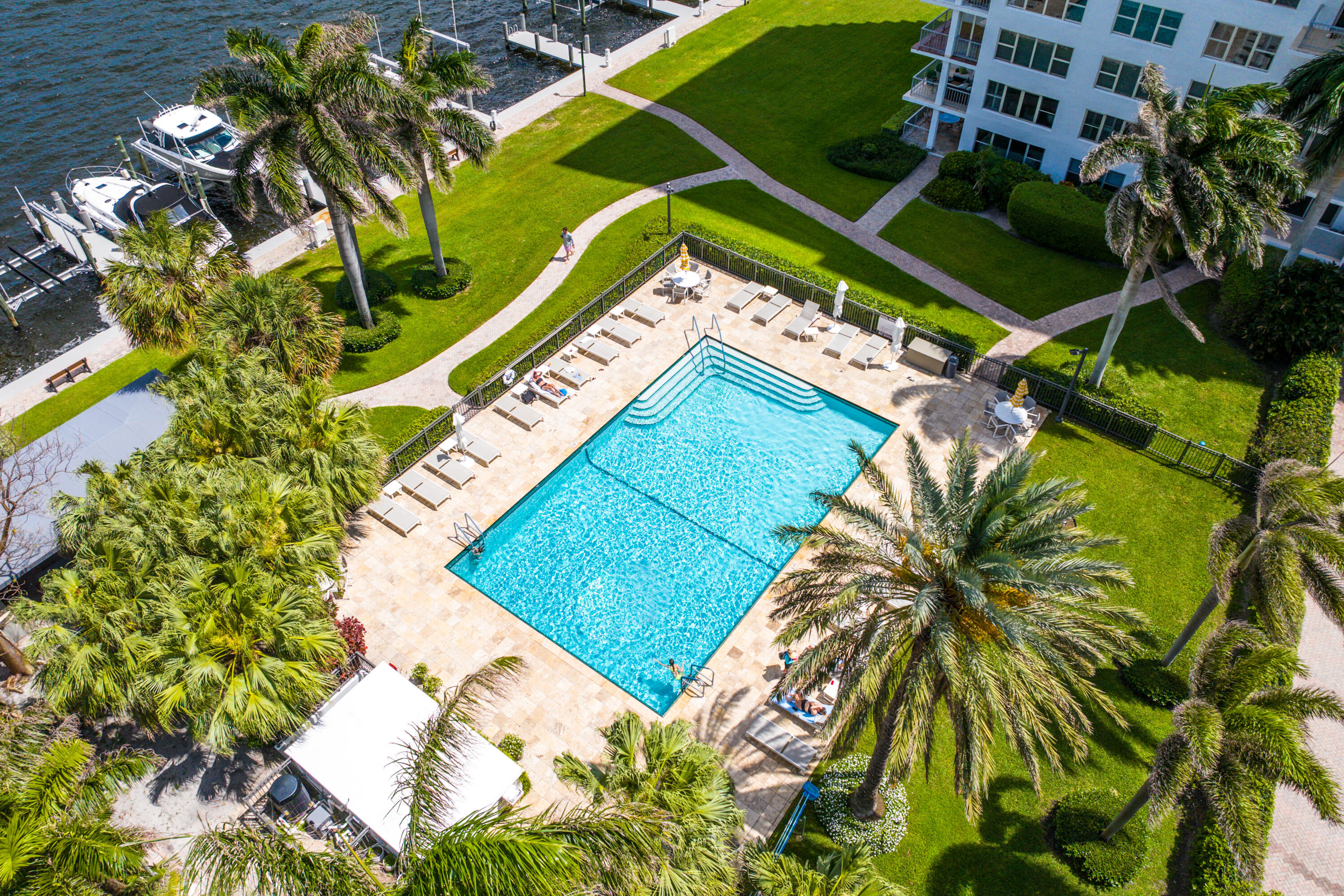 030-875EastCaminoReal-11-BocaRaton-FL-33