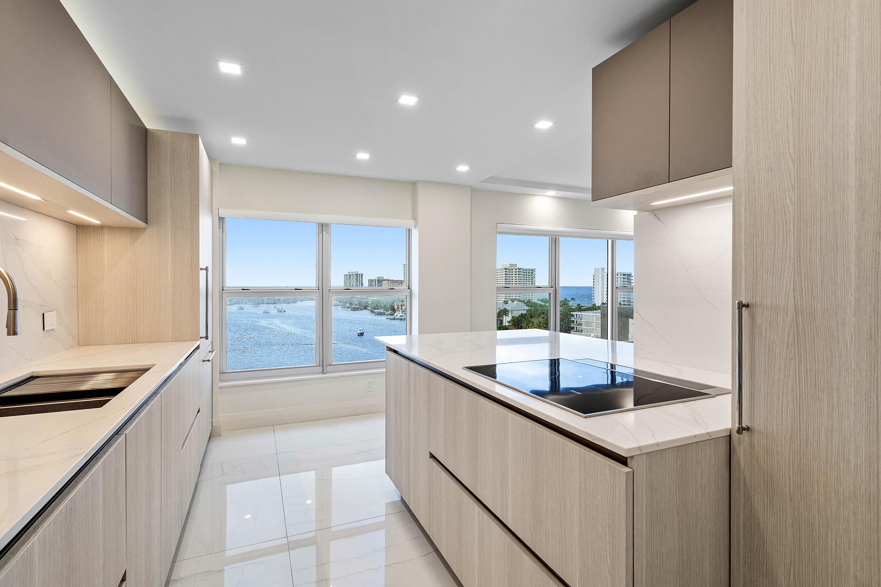 012-875EastCaminoReal-11-BocaRaton-FL-33