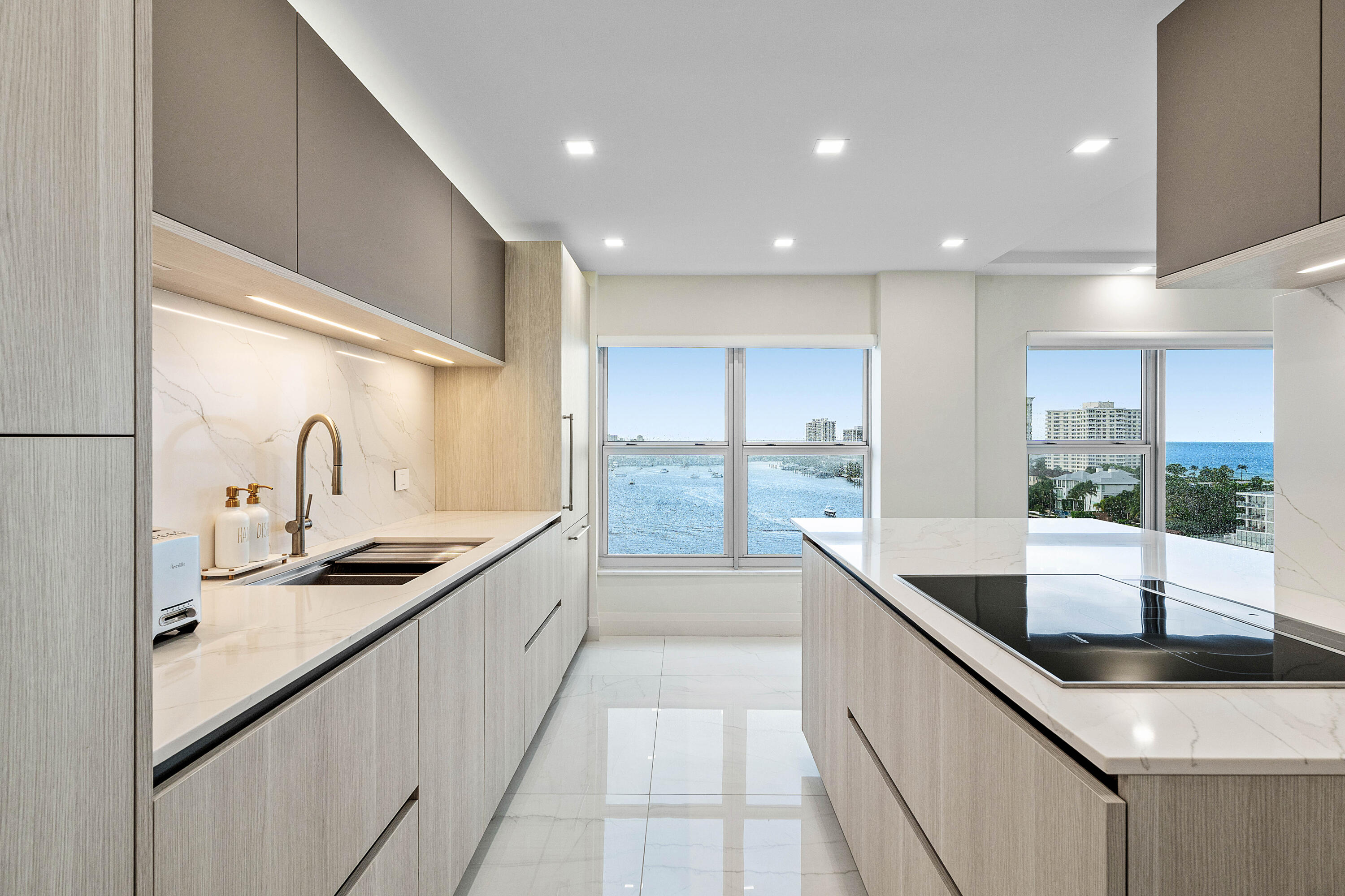 011-875EastCaminoReal-11-BocaRaton-FL-33