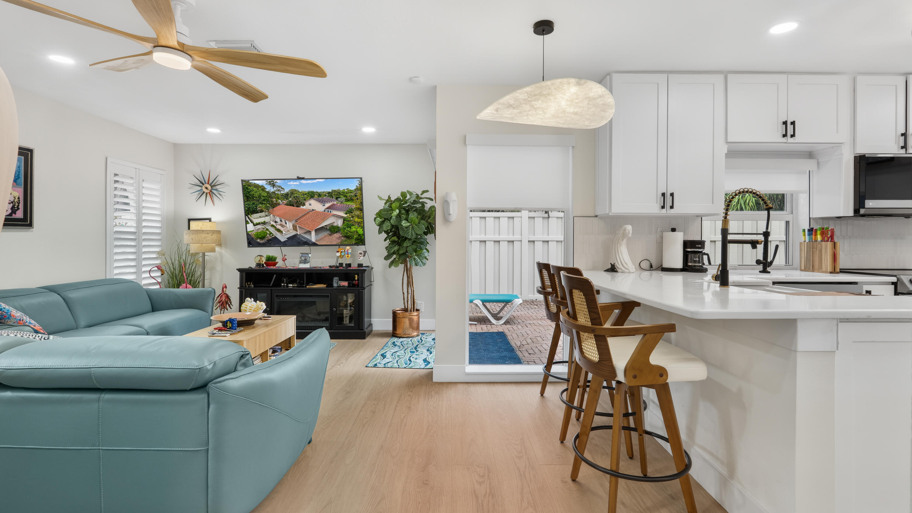 11-living-kitchen-DSC03869