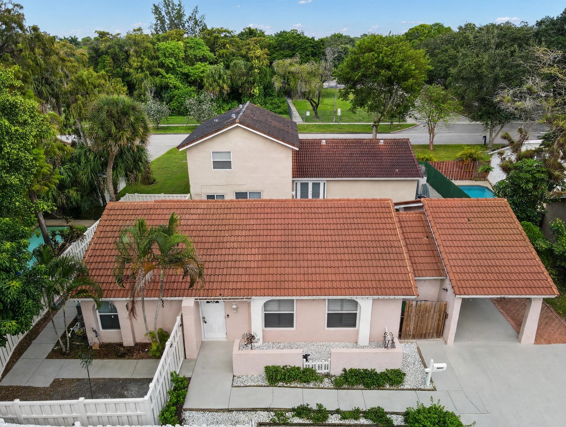 01-house-front-drone-dji_fly_20261023_15