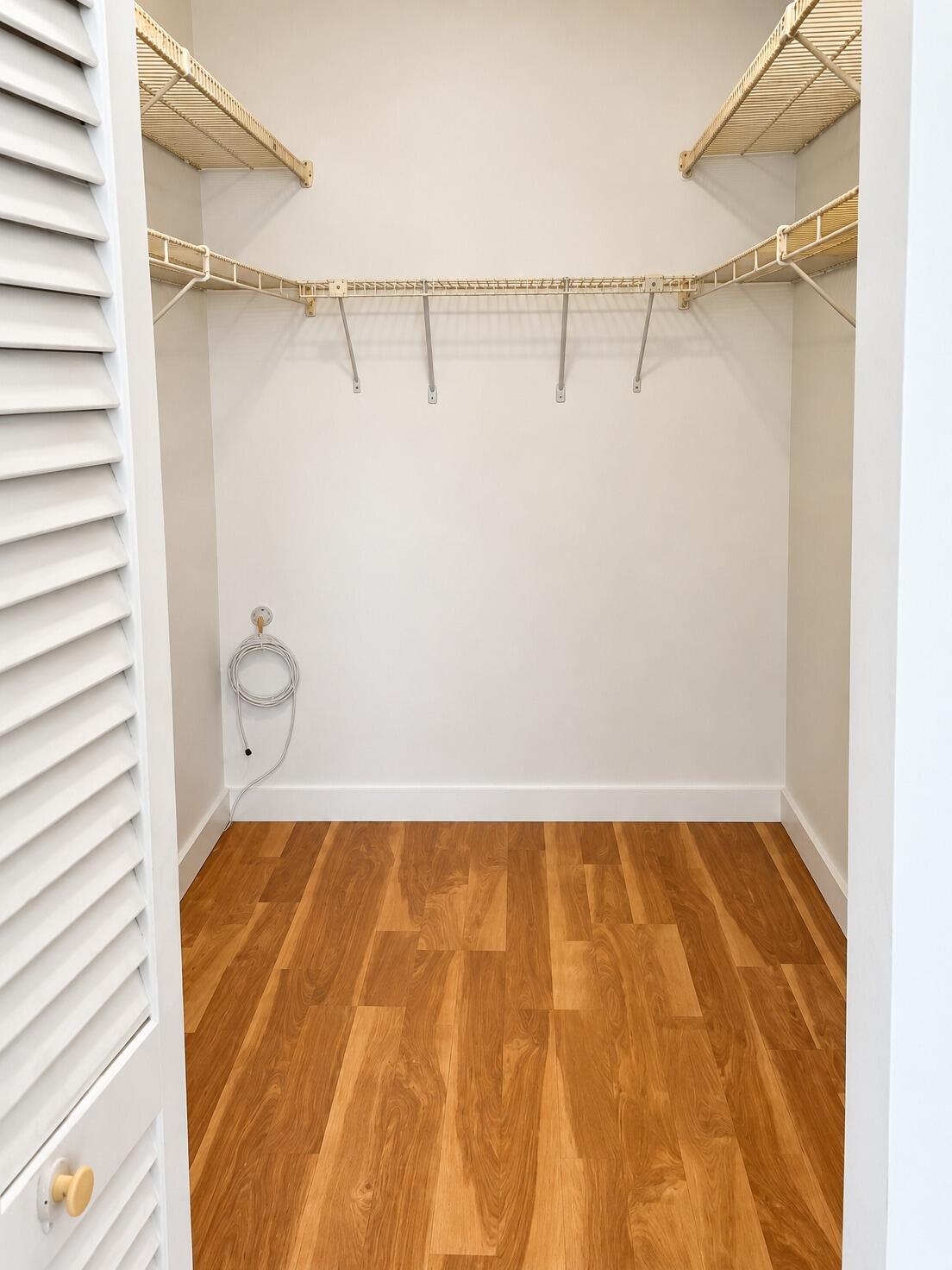 Primary bdrm closet