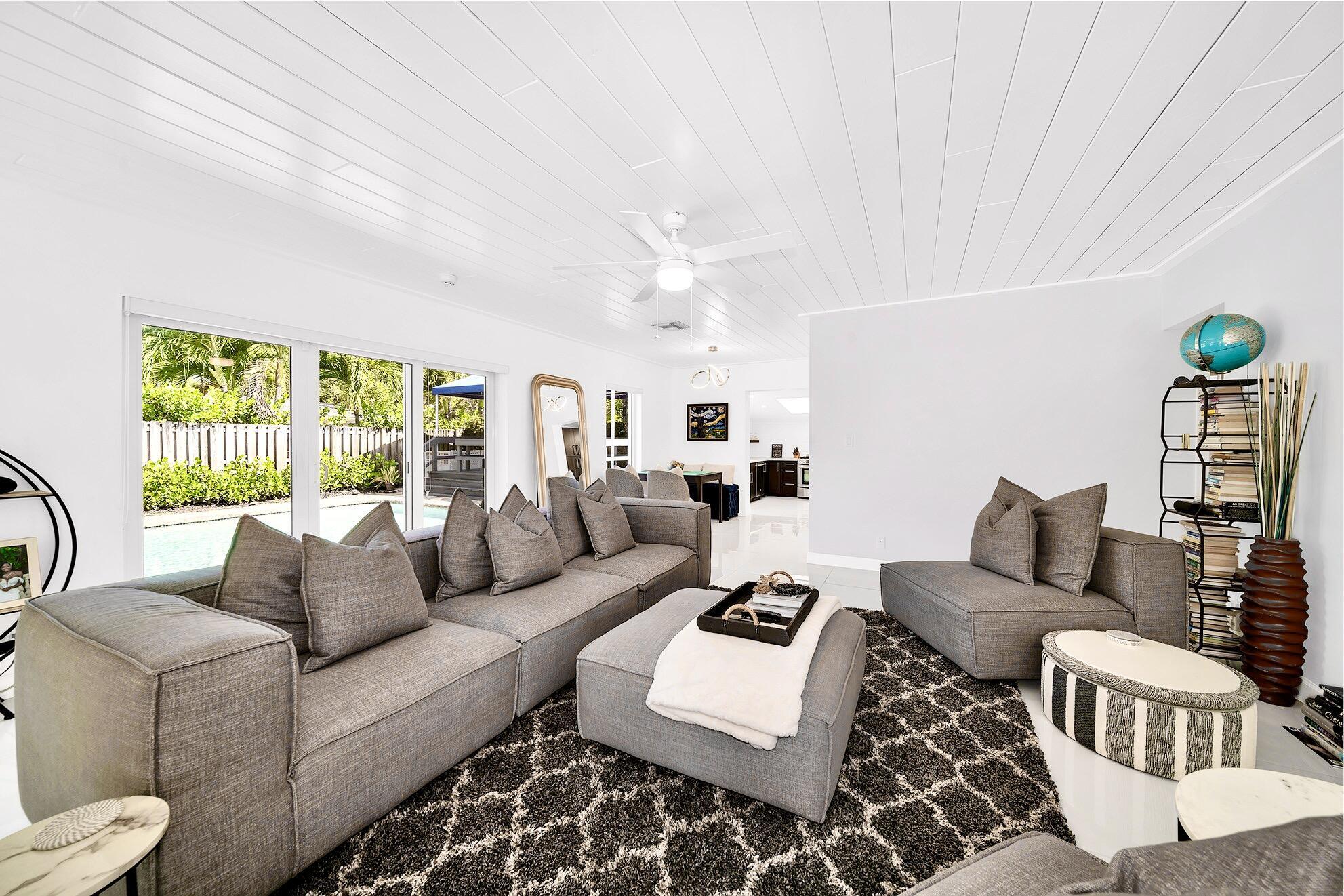 1303 Cordova Dr 7