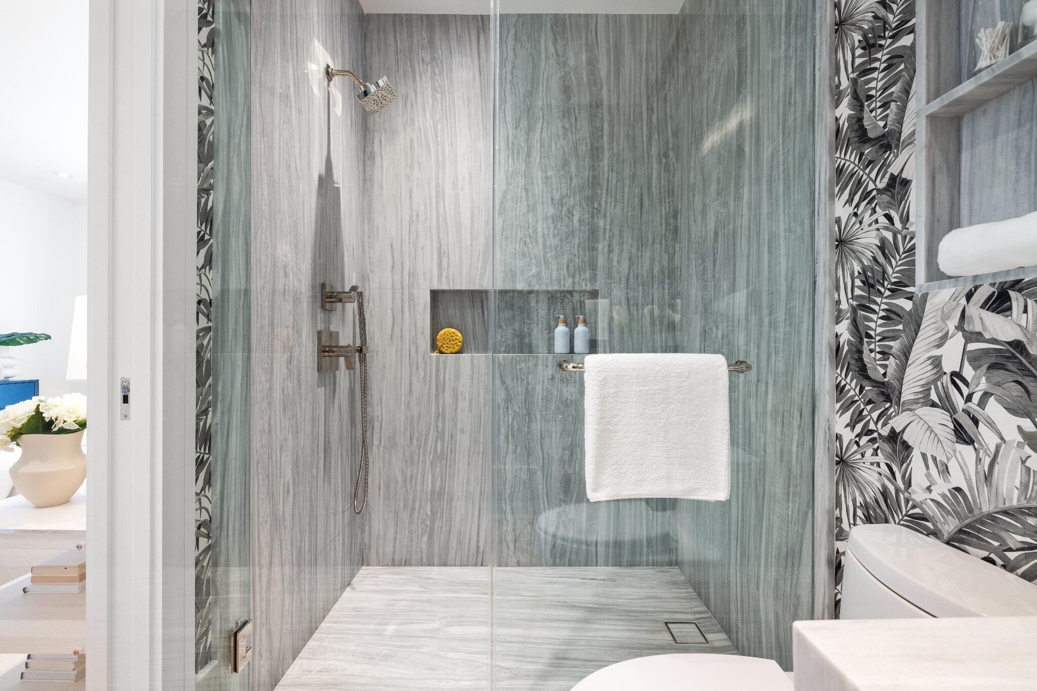 Ensuite BA