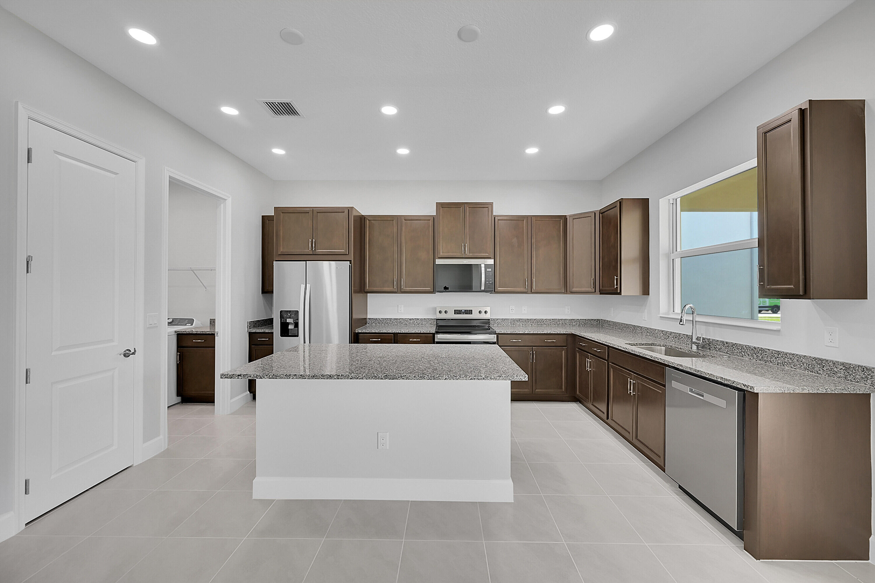 1377 6
