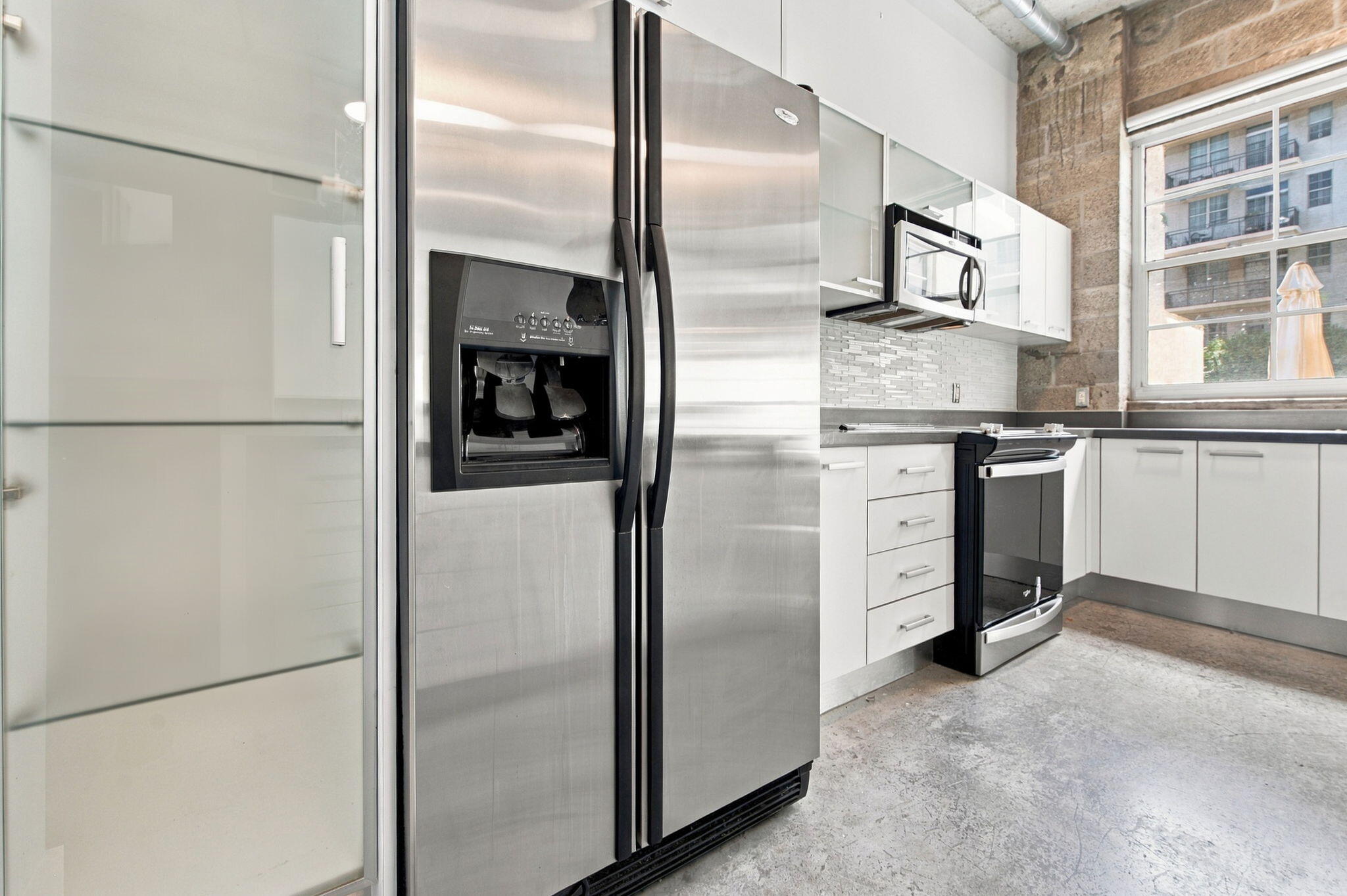 17-web-or-mls-434-nw-1st-ave-203