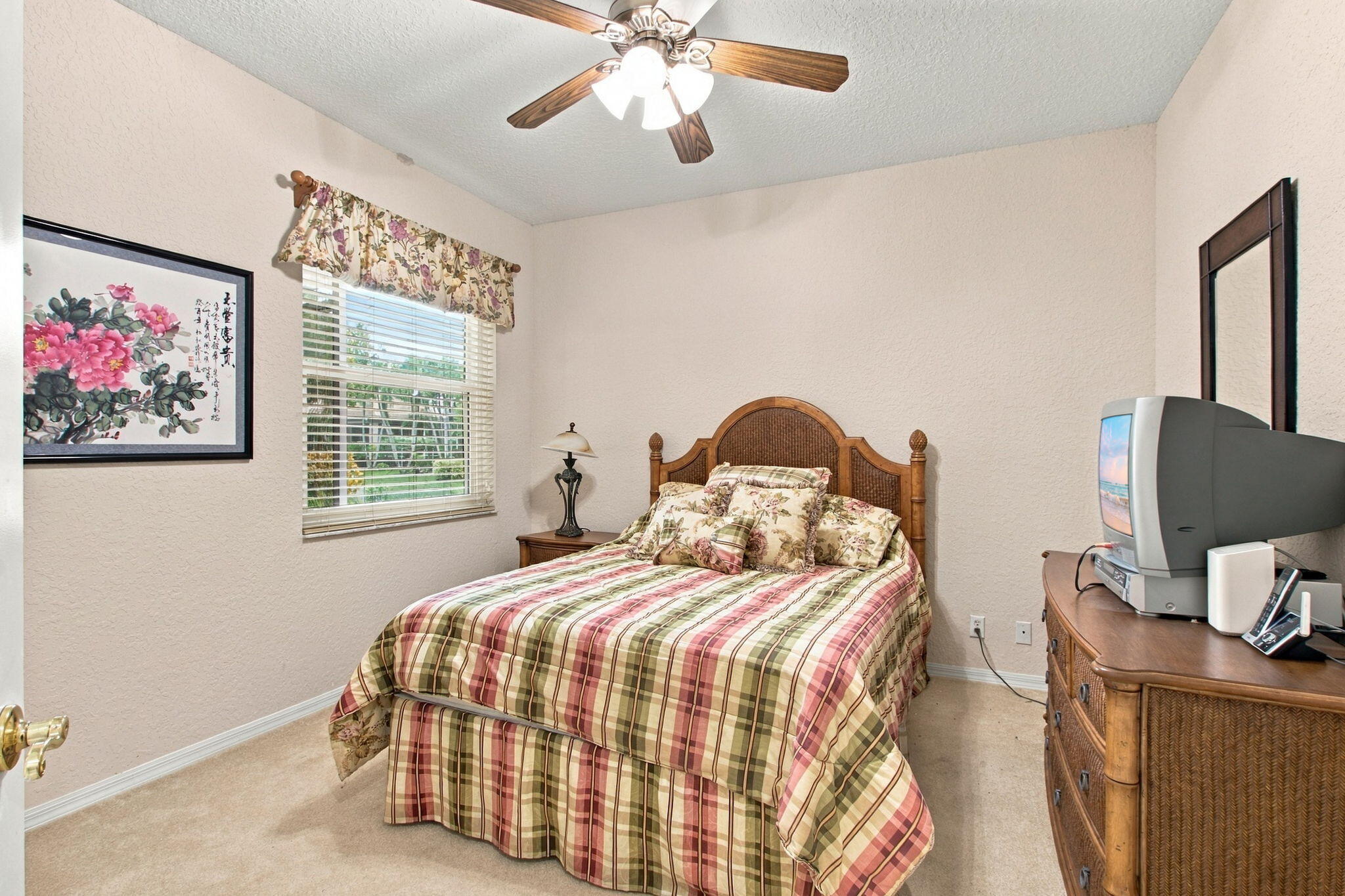 18-web-or-mls-10161-ravenna-way